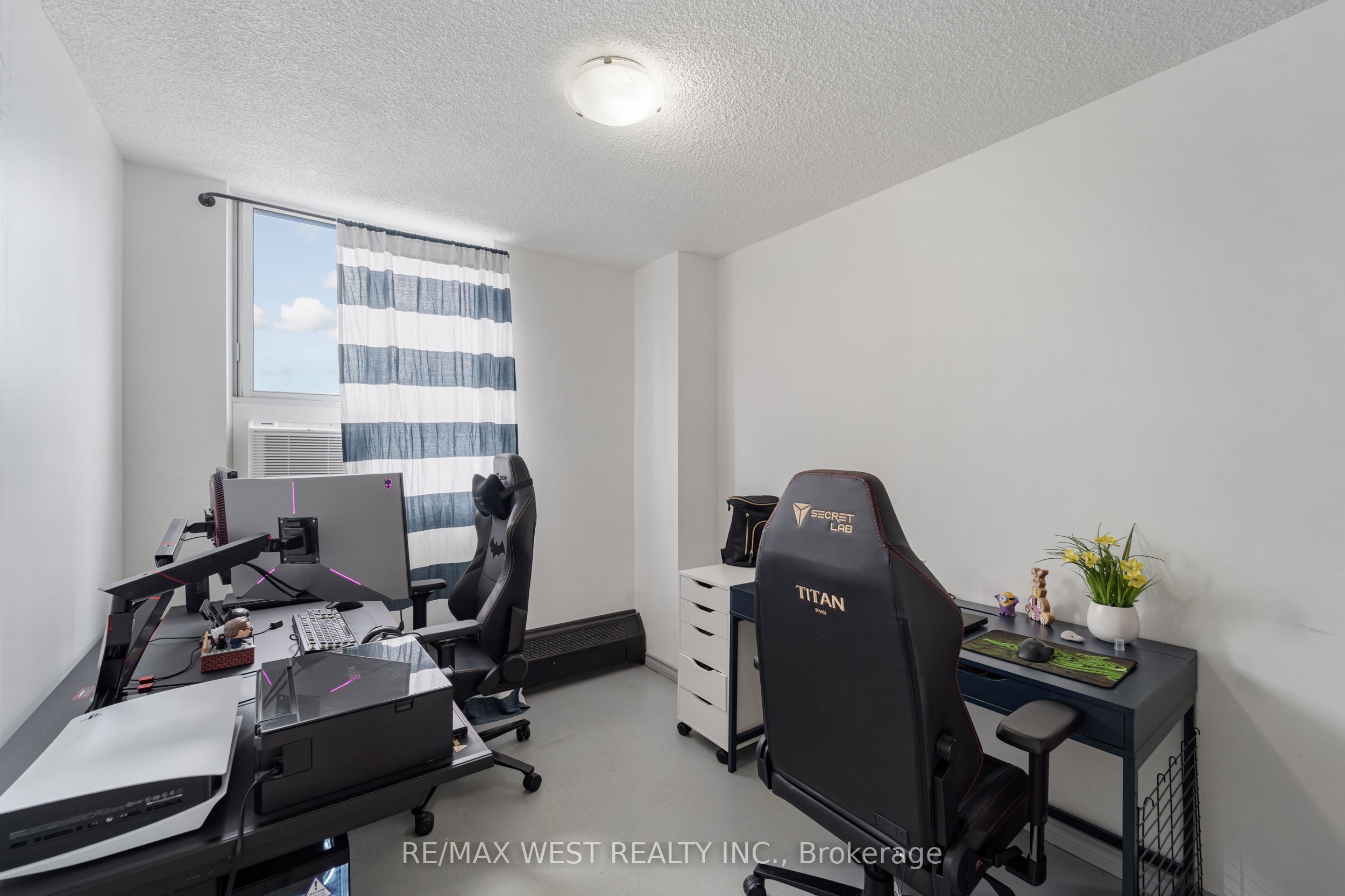 1615 Bloor Street 1001 Property Photo 27