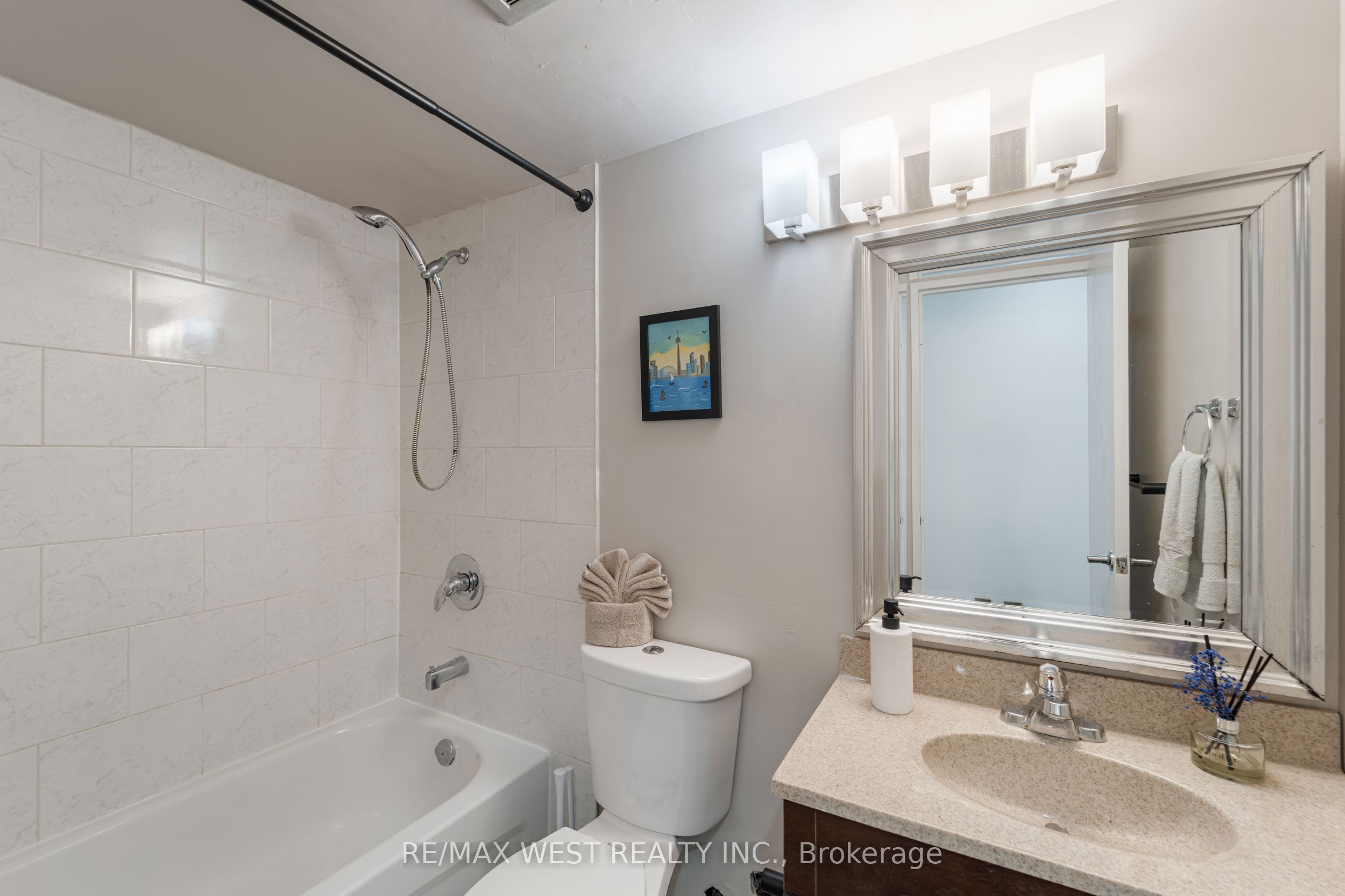 1615 Bloor Street 1001 Property Photo 29