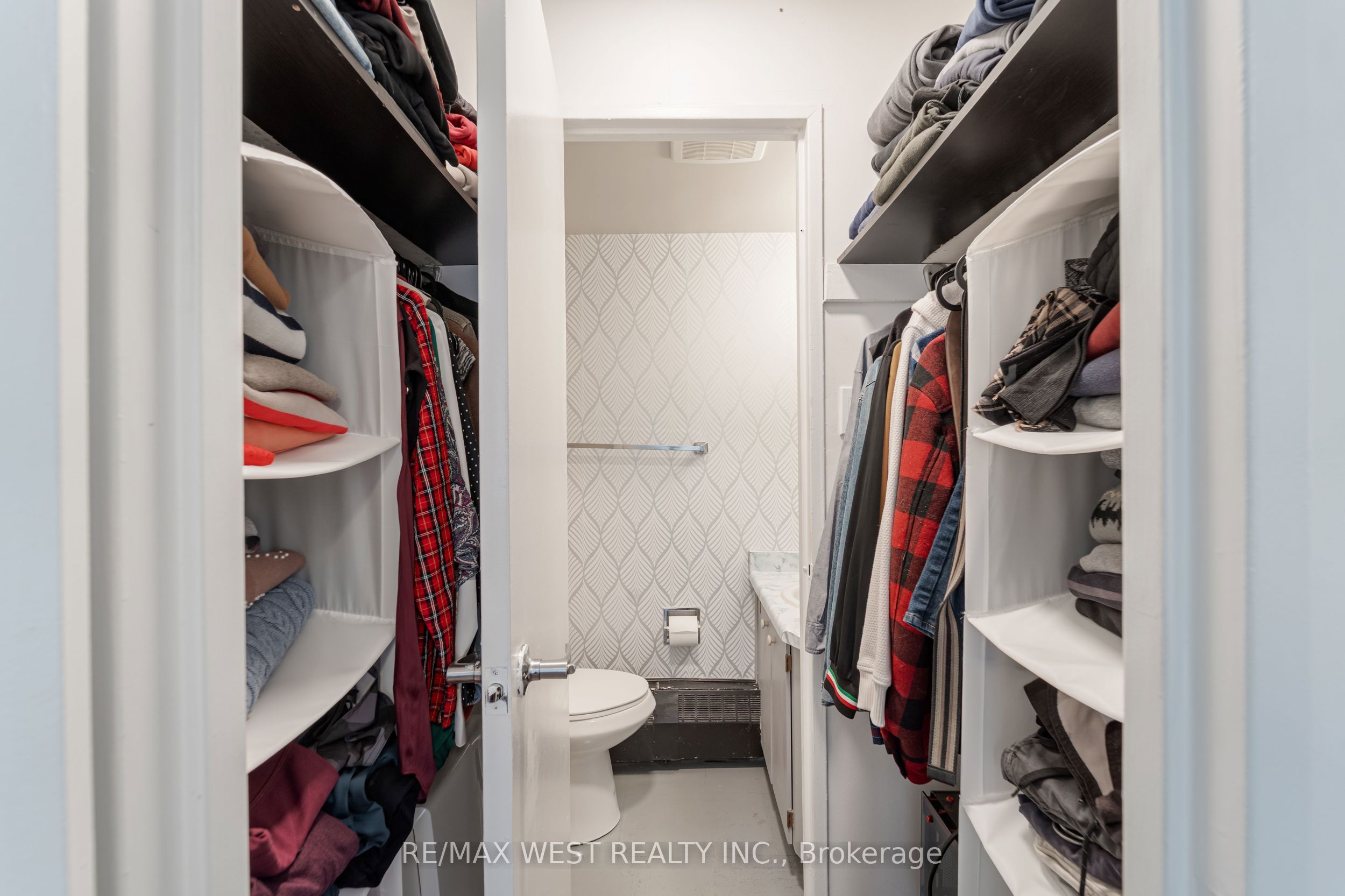 1615 Bloor Street 1001 Property Photo 34