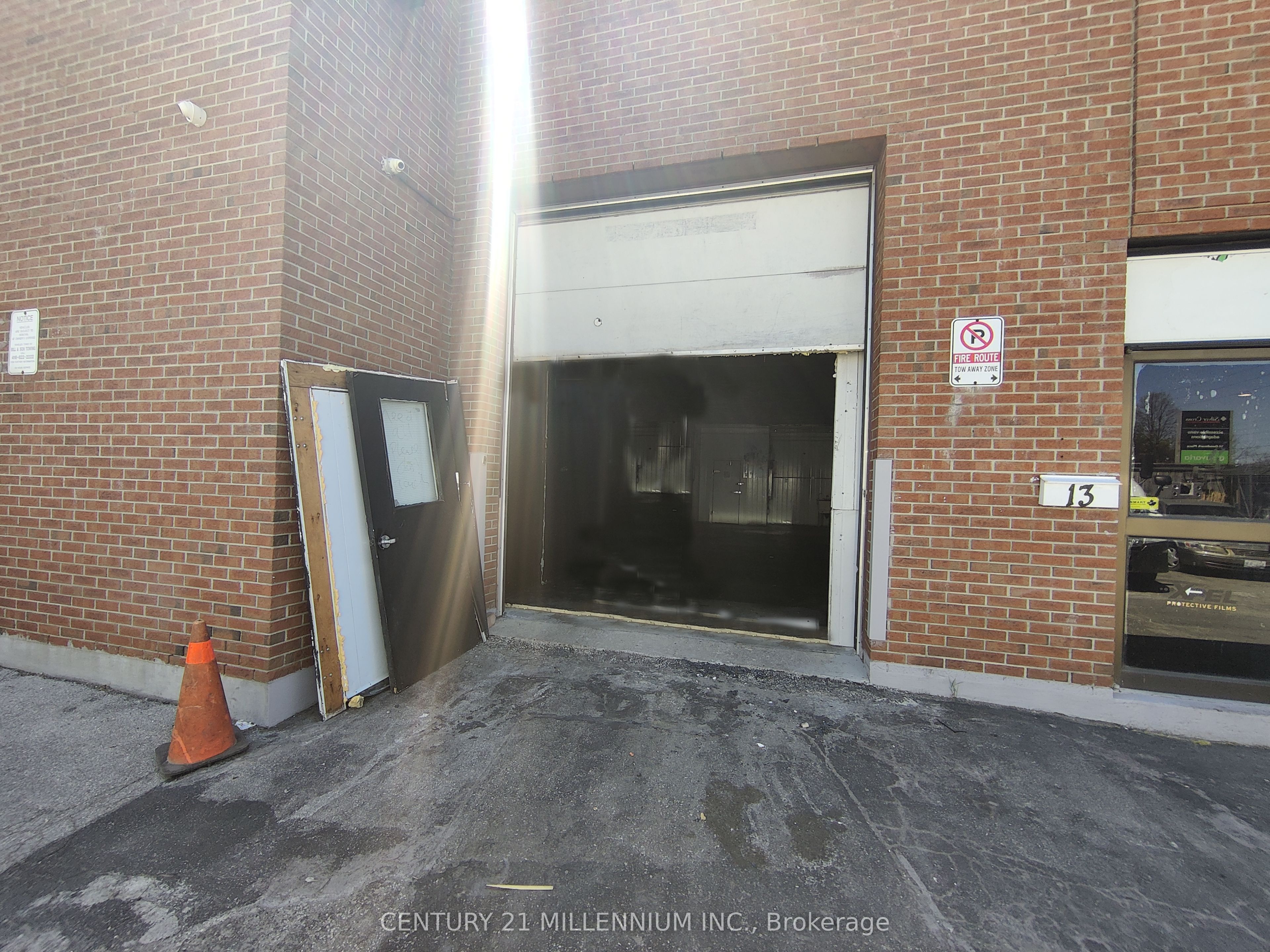 #13 - 1 Steinway Boulevard Property Photo 1