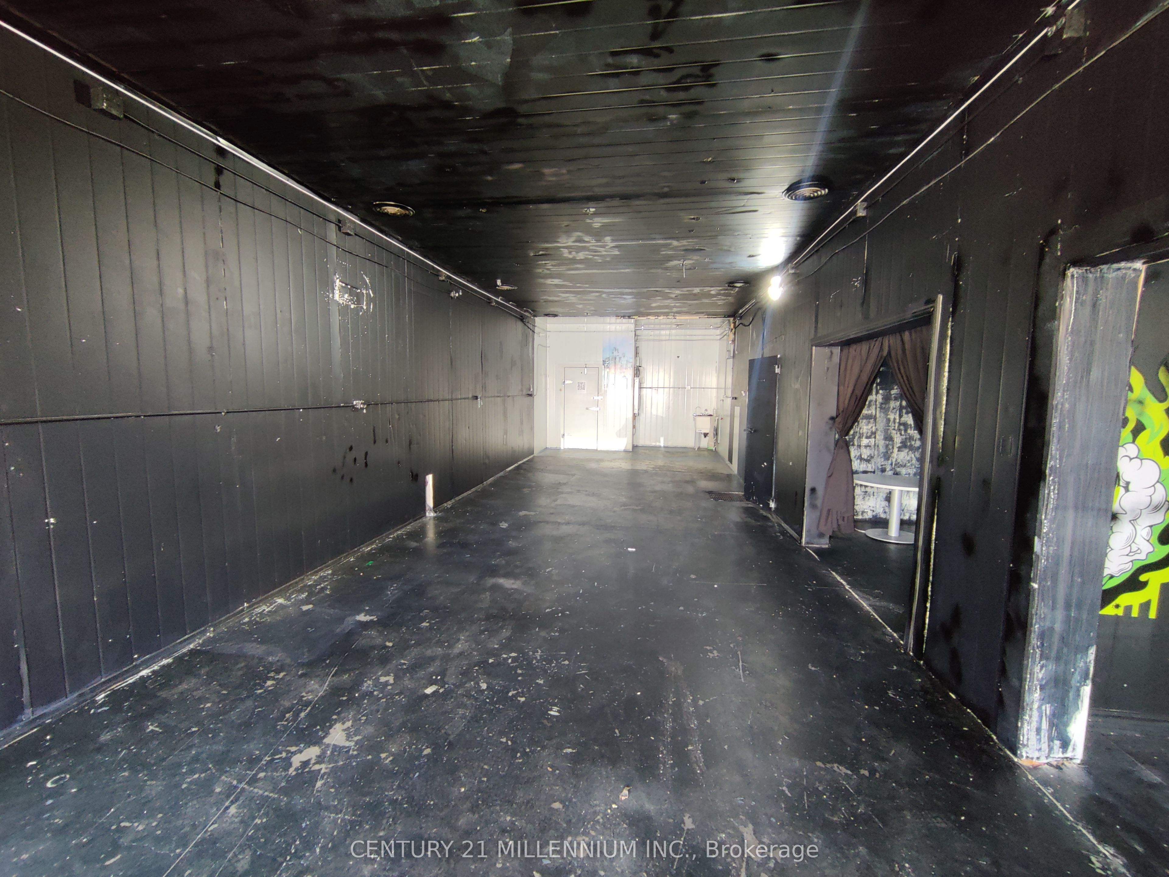 #13 - 1 Steinway Boulevard Property Photo 3