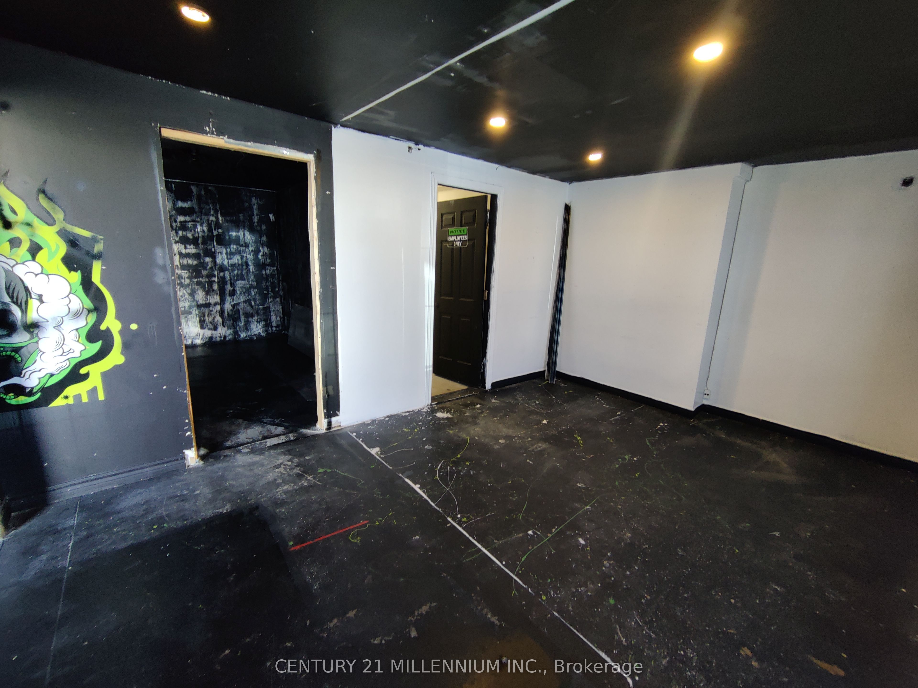 #13 - 1 Steinway Boulevard Property Photo 6