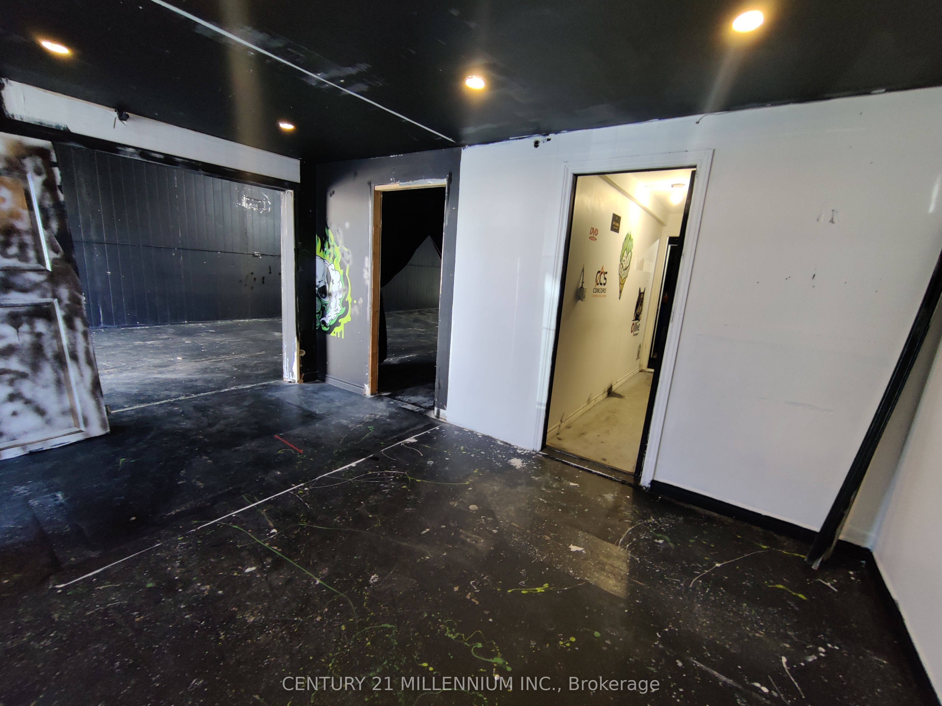 #13 - 1 Steinway Boulevard Property Photo 7