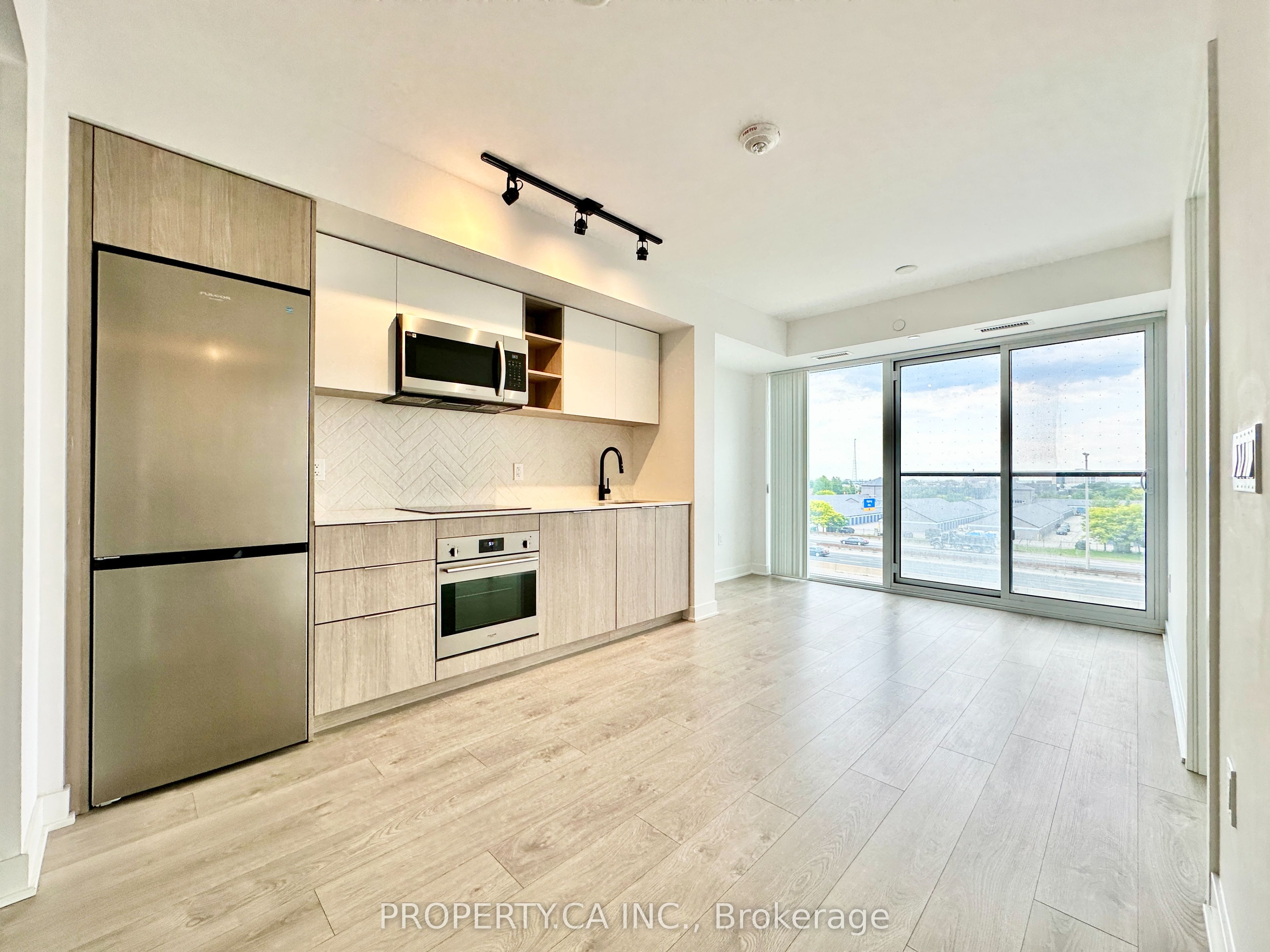#428 - 36 Zorra Street Property Photo 1