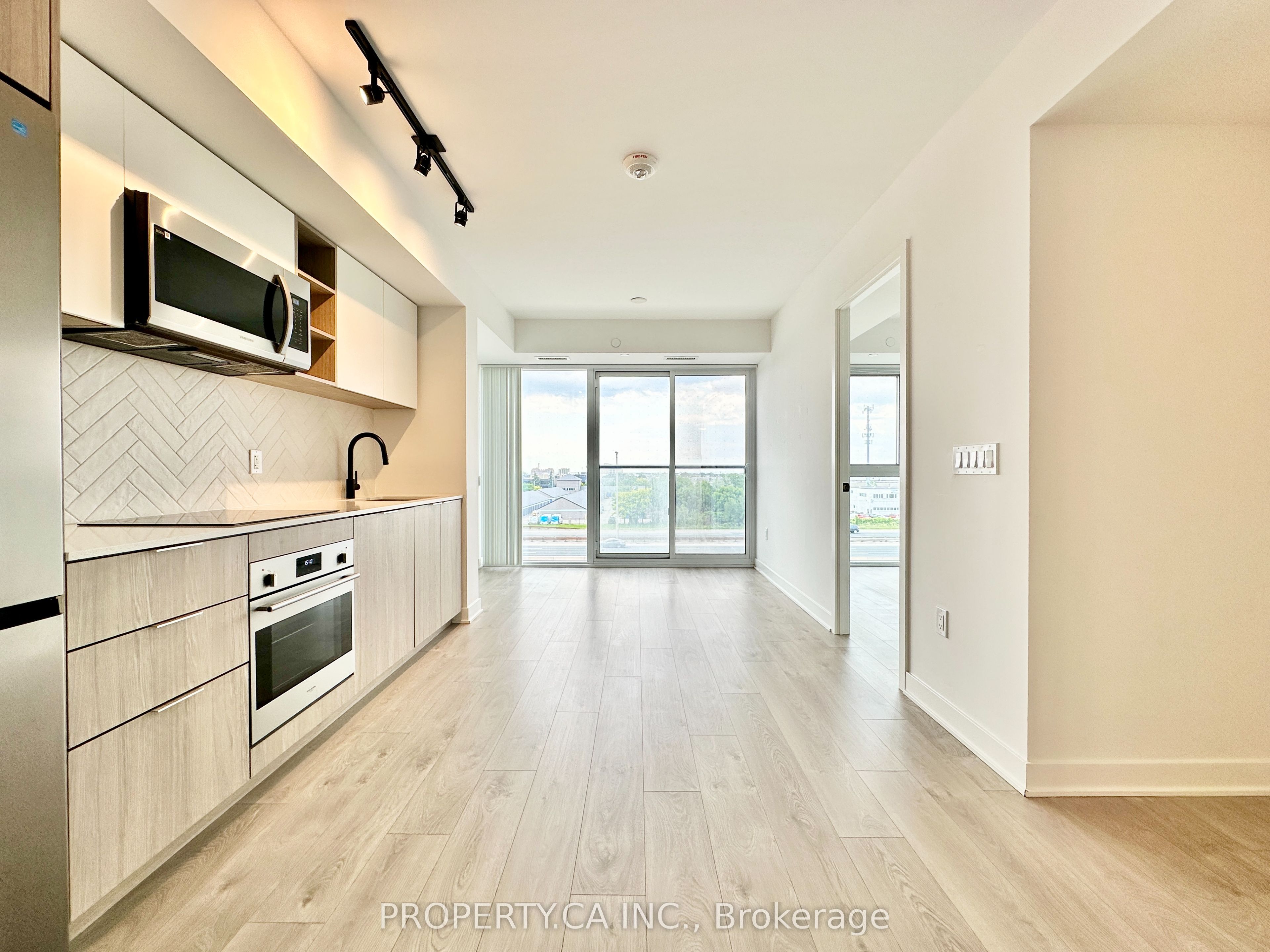 #428 - 36 Zorra Street Property Photo 2