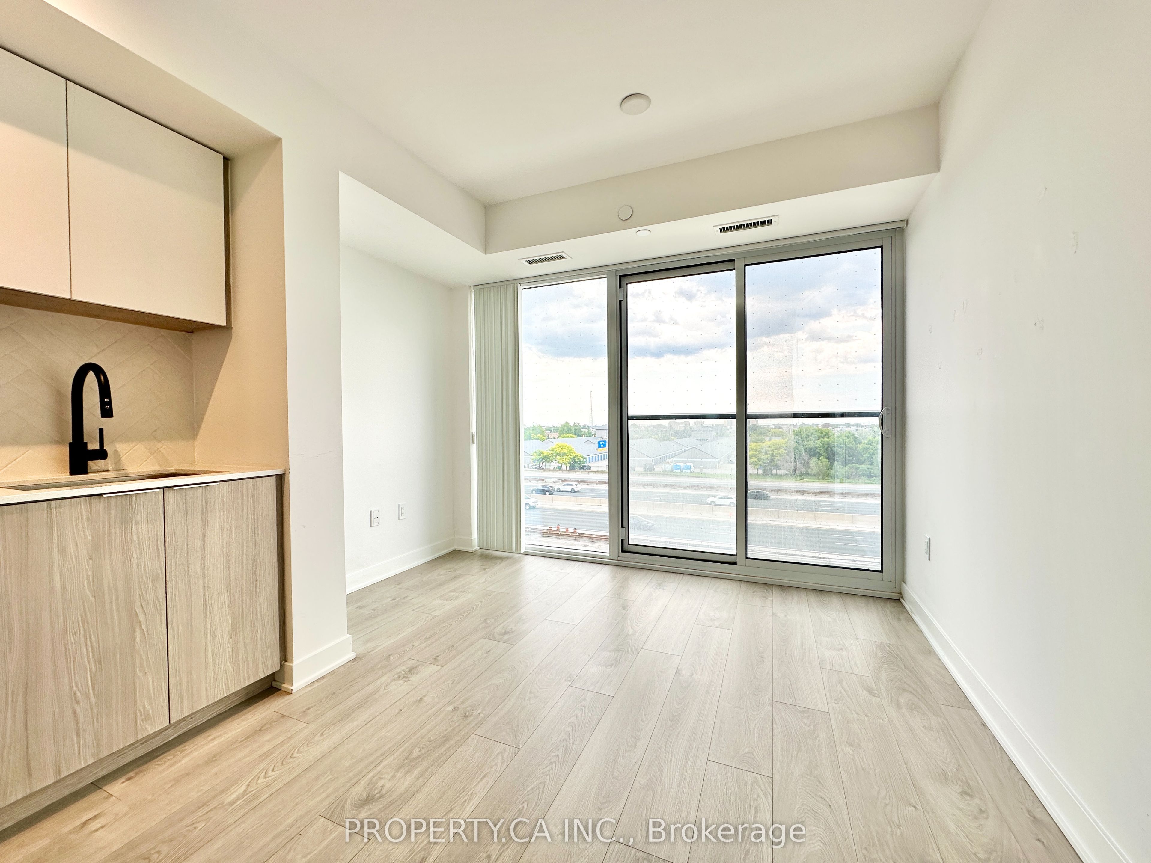 #428 - 36 Zorra Street Property Photo 4