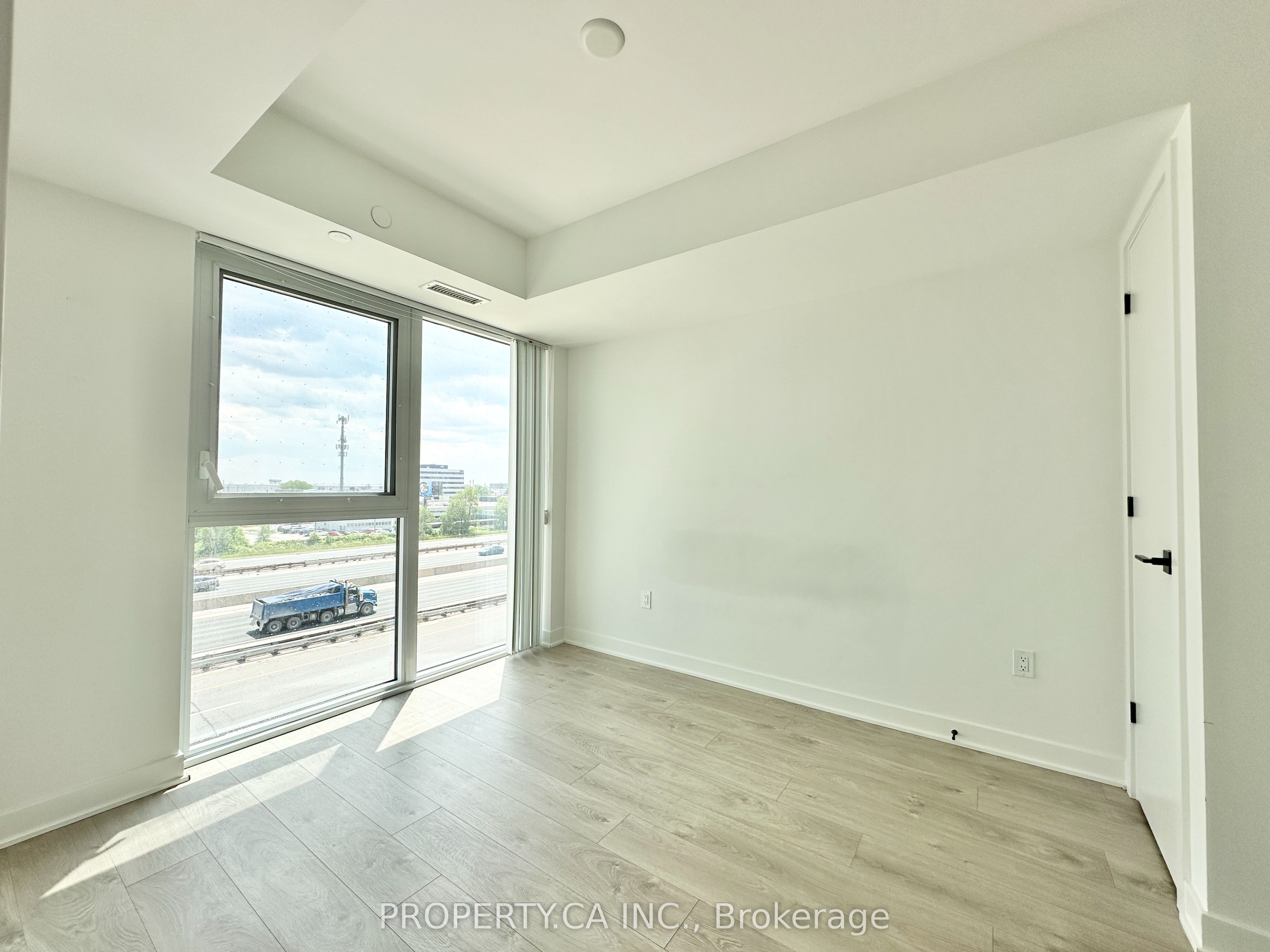 #428 - 36 Zorra Street Property Photo 8