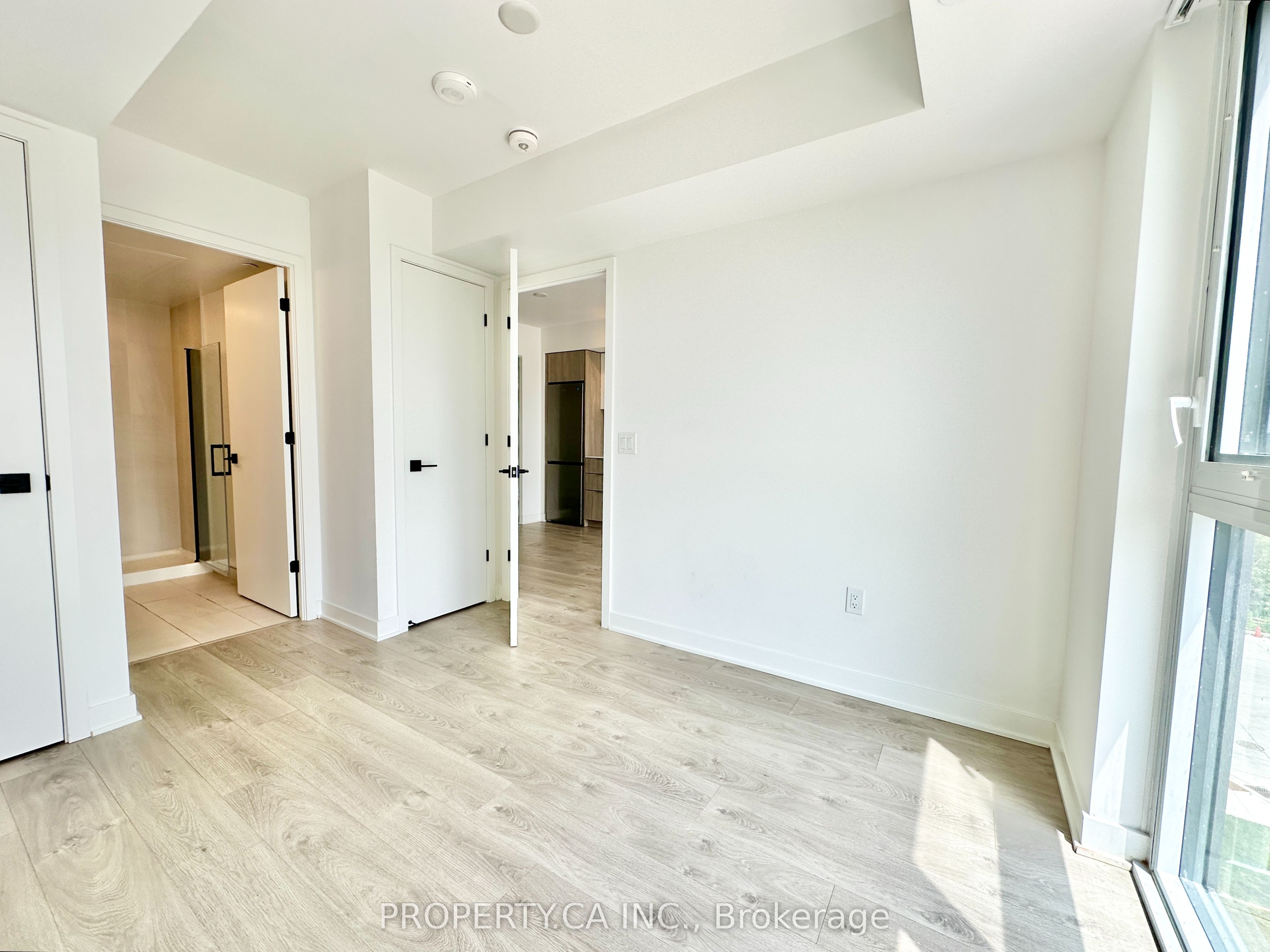 #428 - 36 Zorra Street Property Photo 10