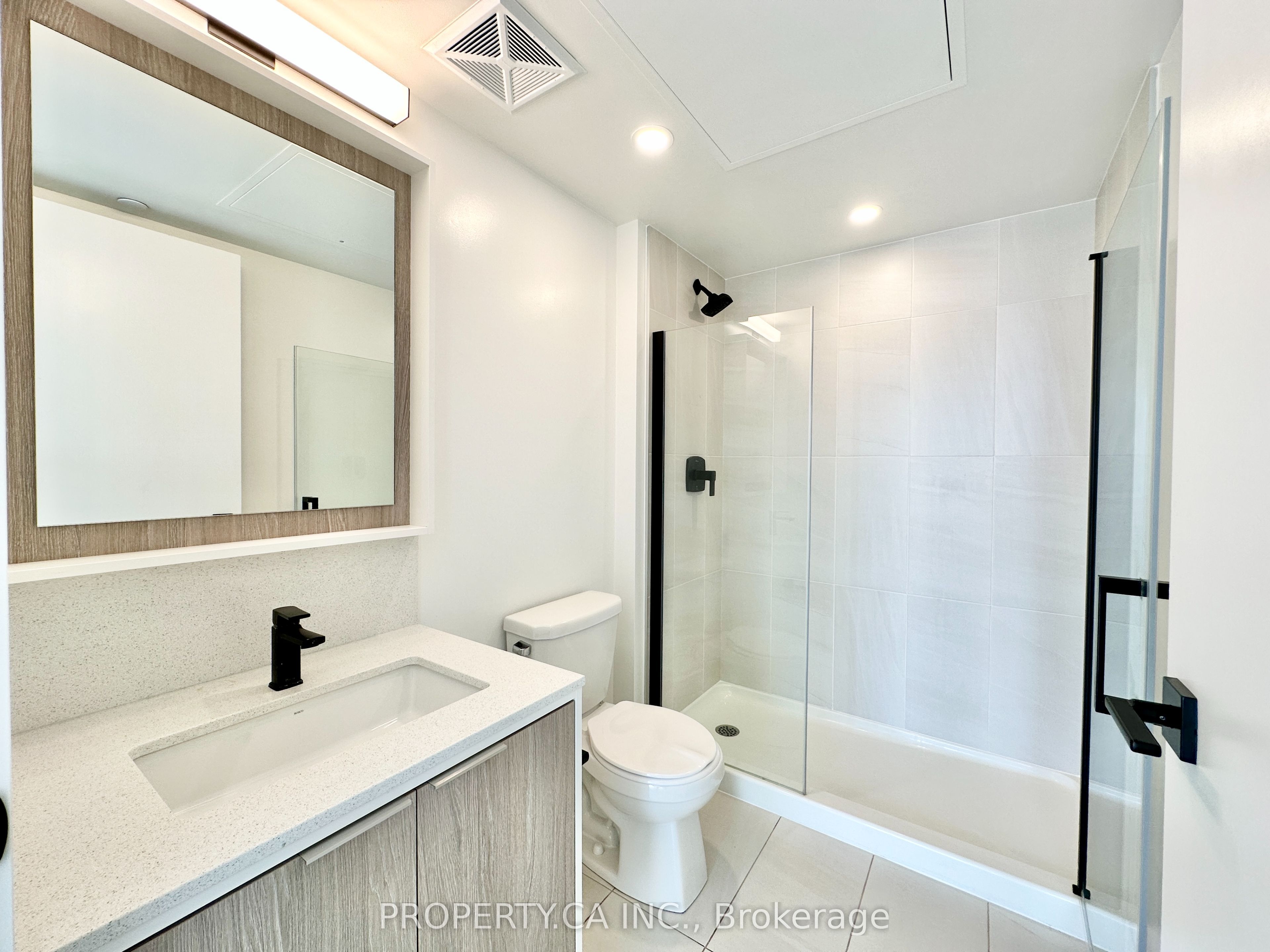 #428 - 36 Zorra Street Property Photo 11