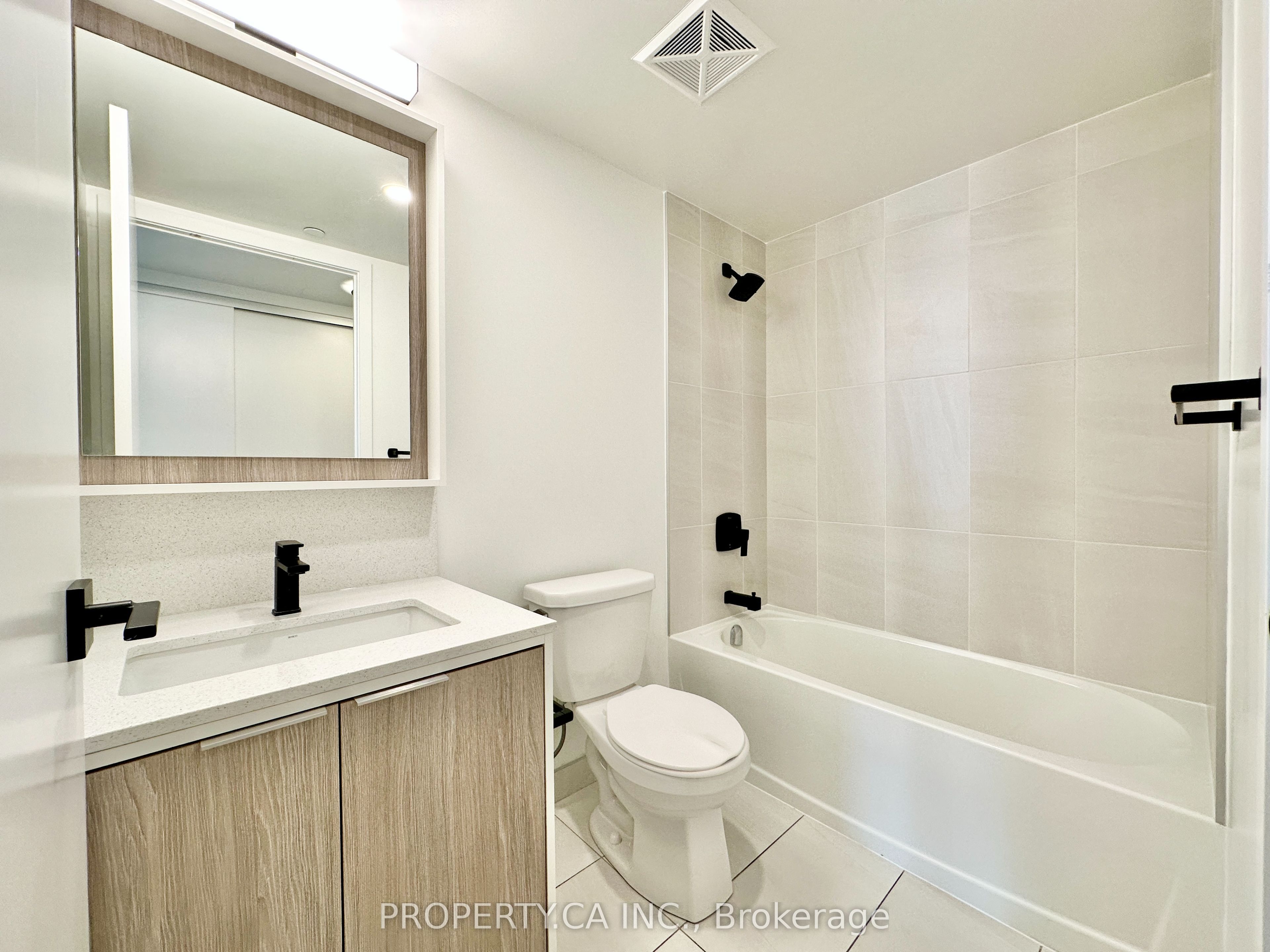 #428 - 36 Zorra Street Property Photo 16