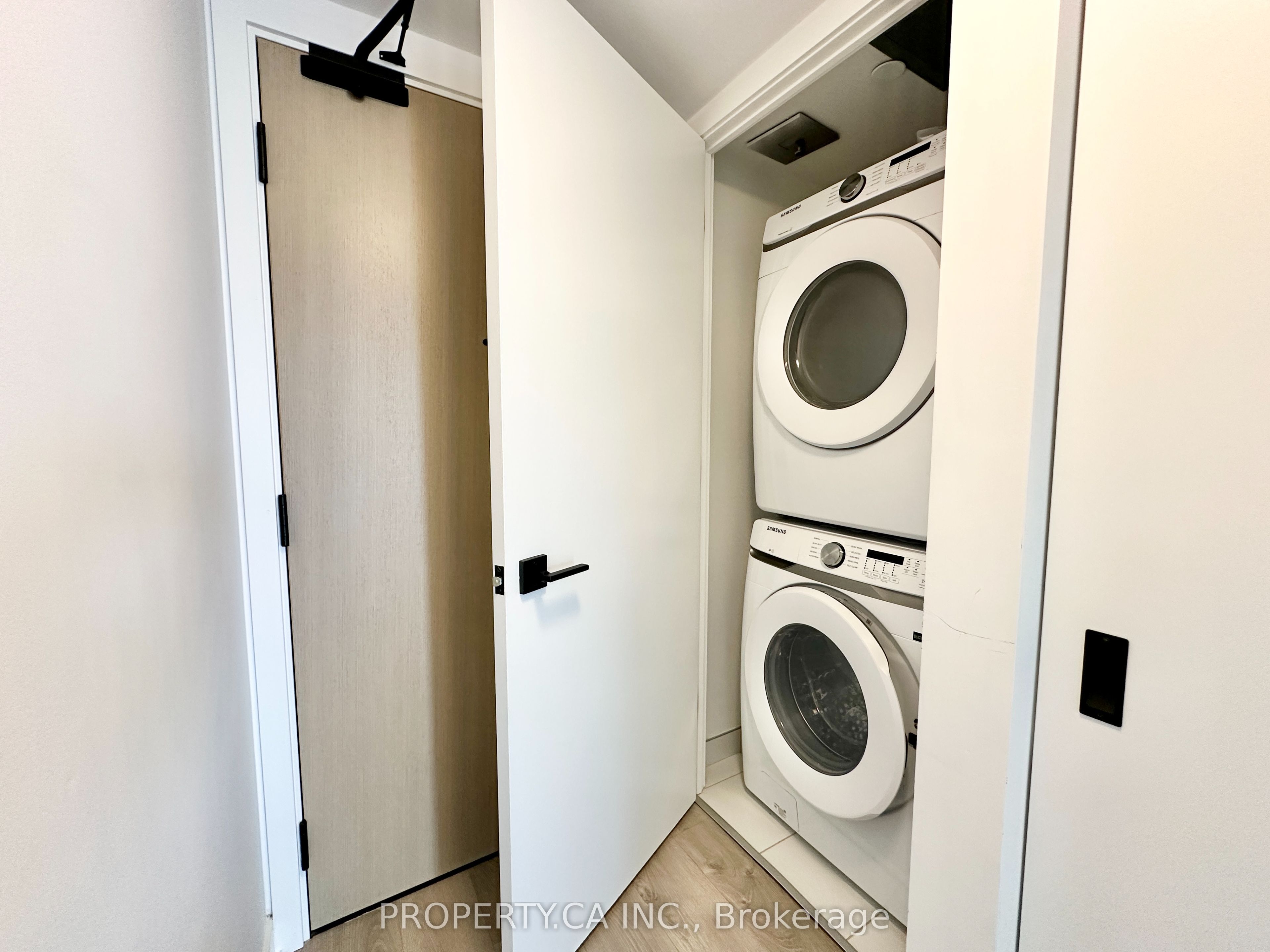 #428 - 36 Zorra Street Property Photo 17