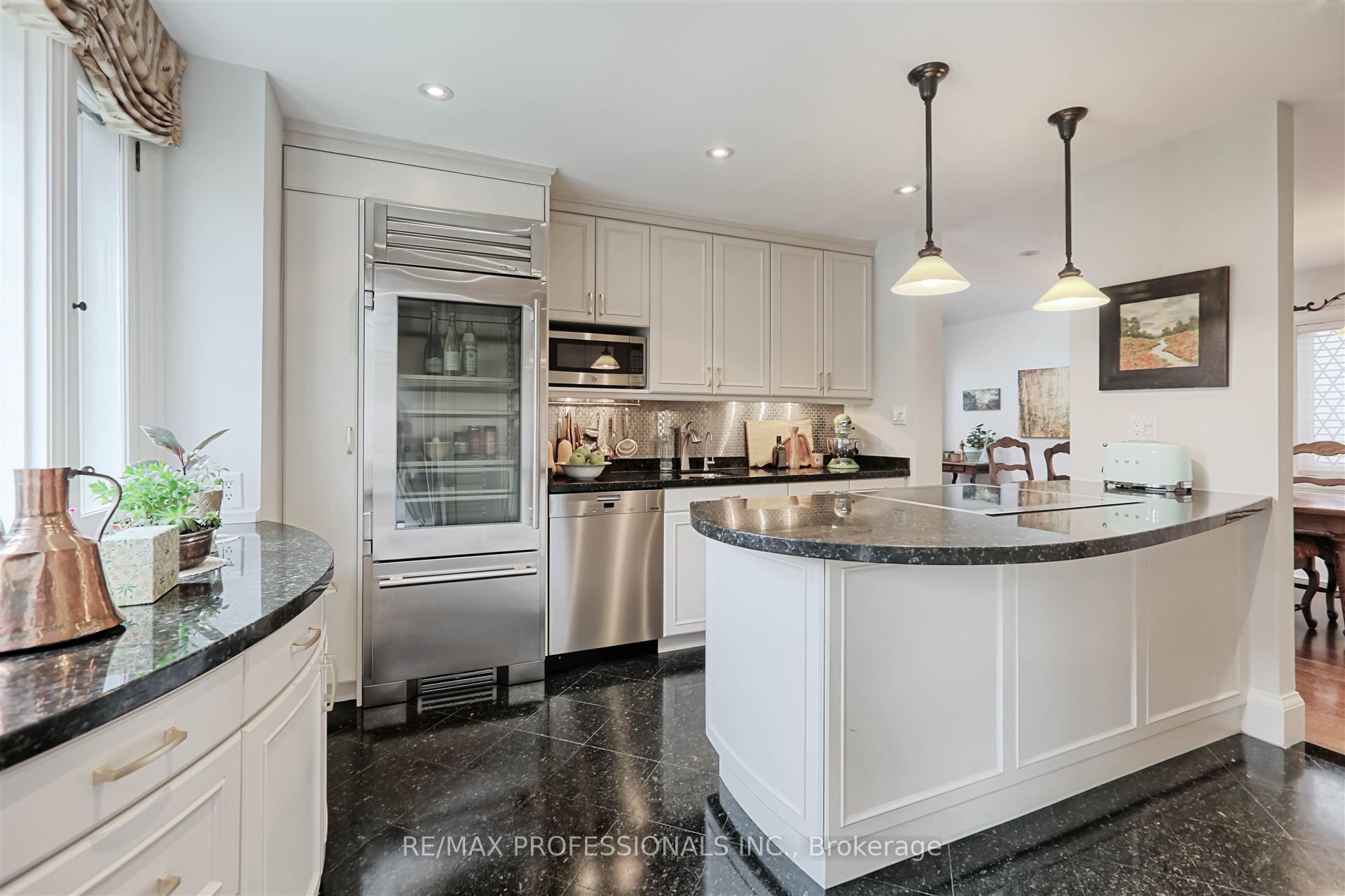 231 Grenview Boulevard Property Photo 15