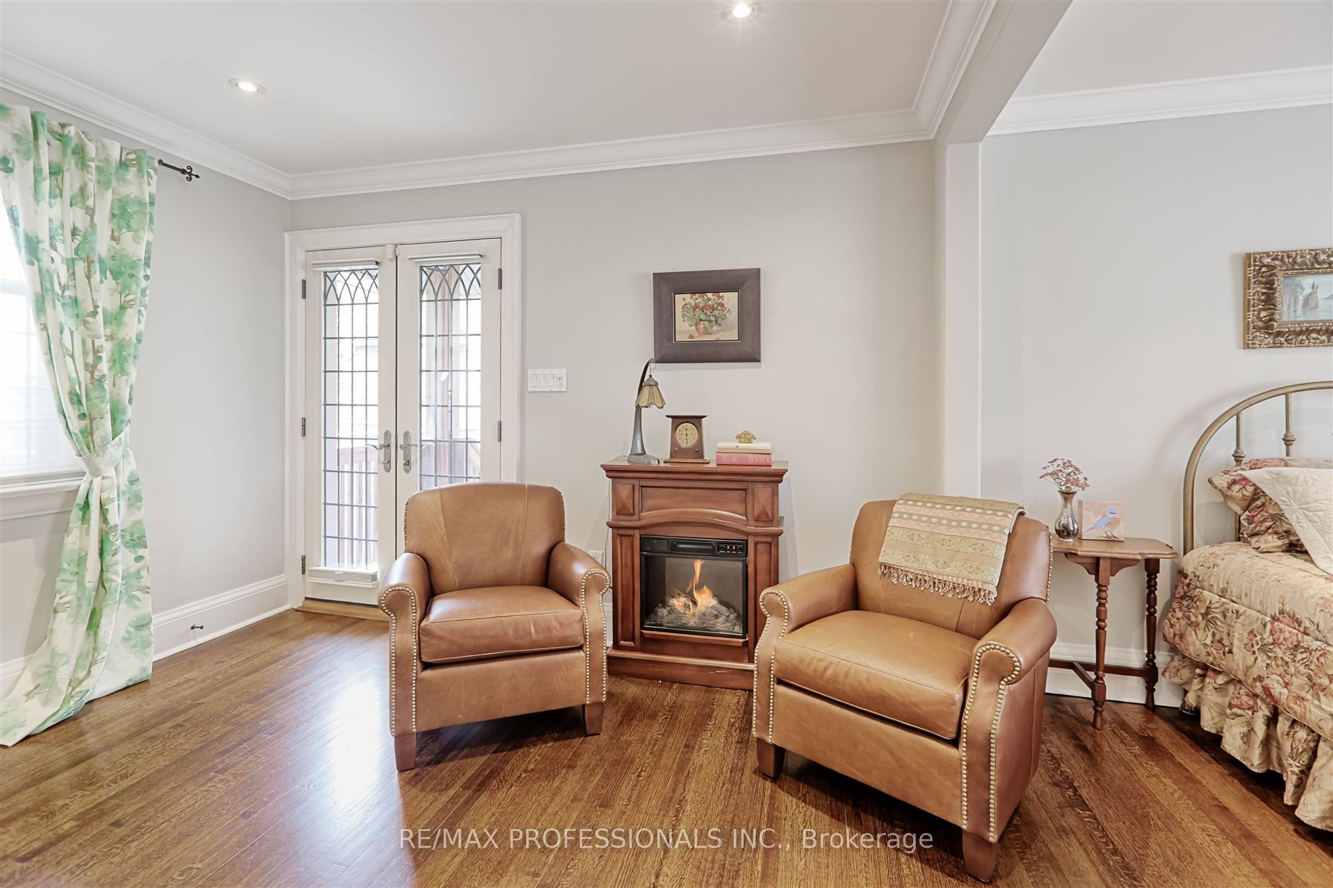 231 Grenview Boulevard Property Photo 20