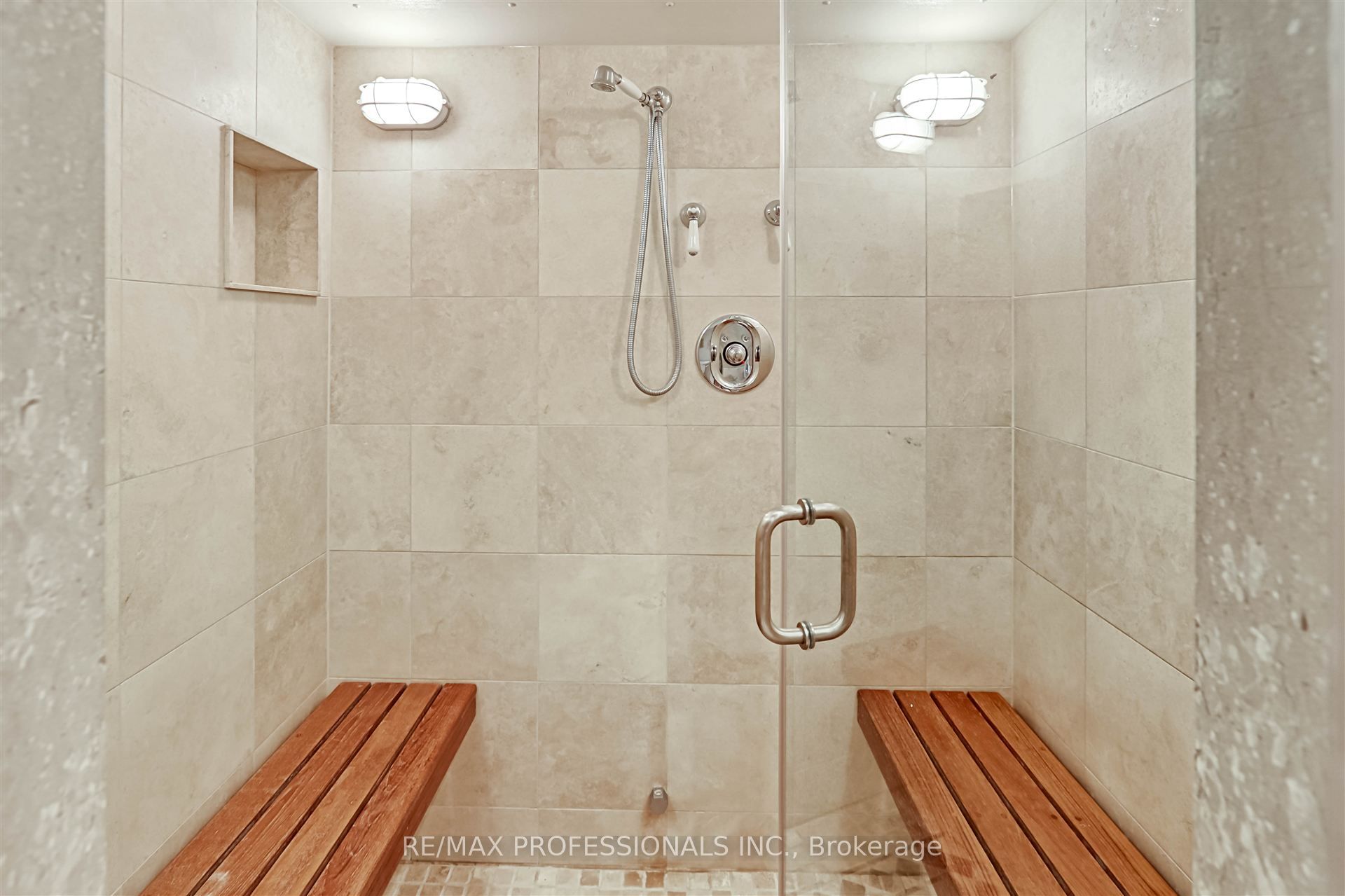 231 Grenview Boulevard Property Photo 35