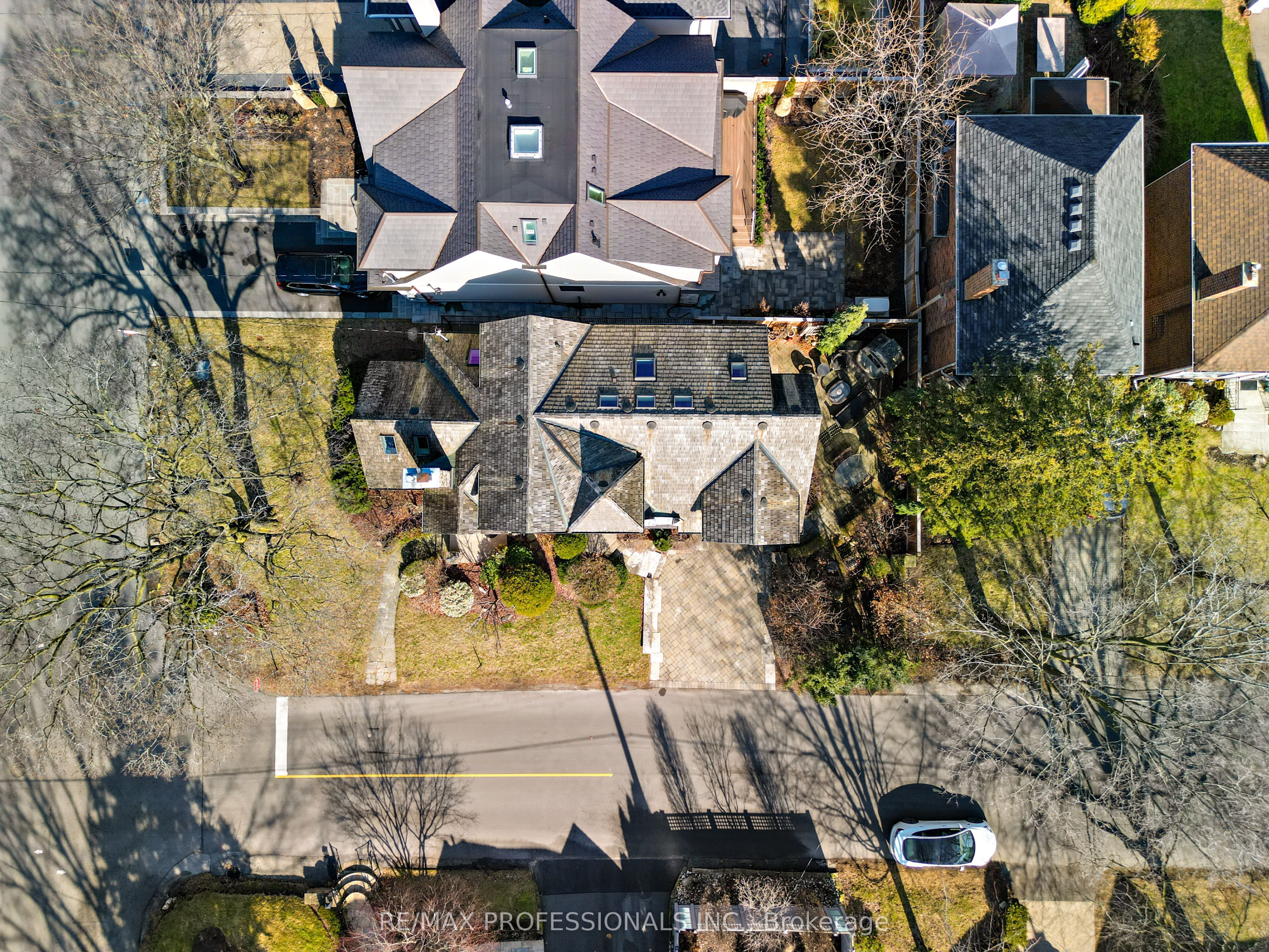 231 Grenview Boulevard Property Photo 46