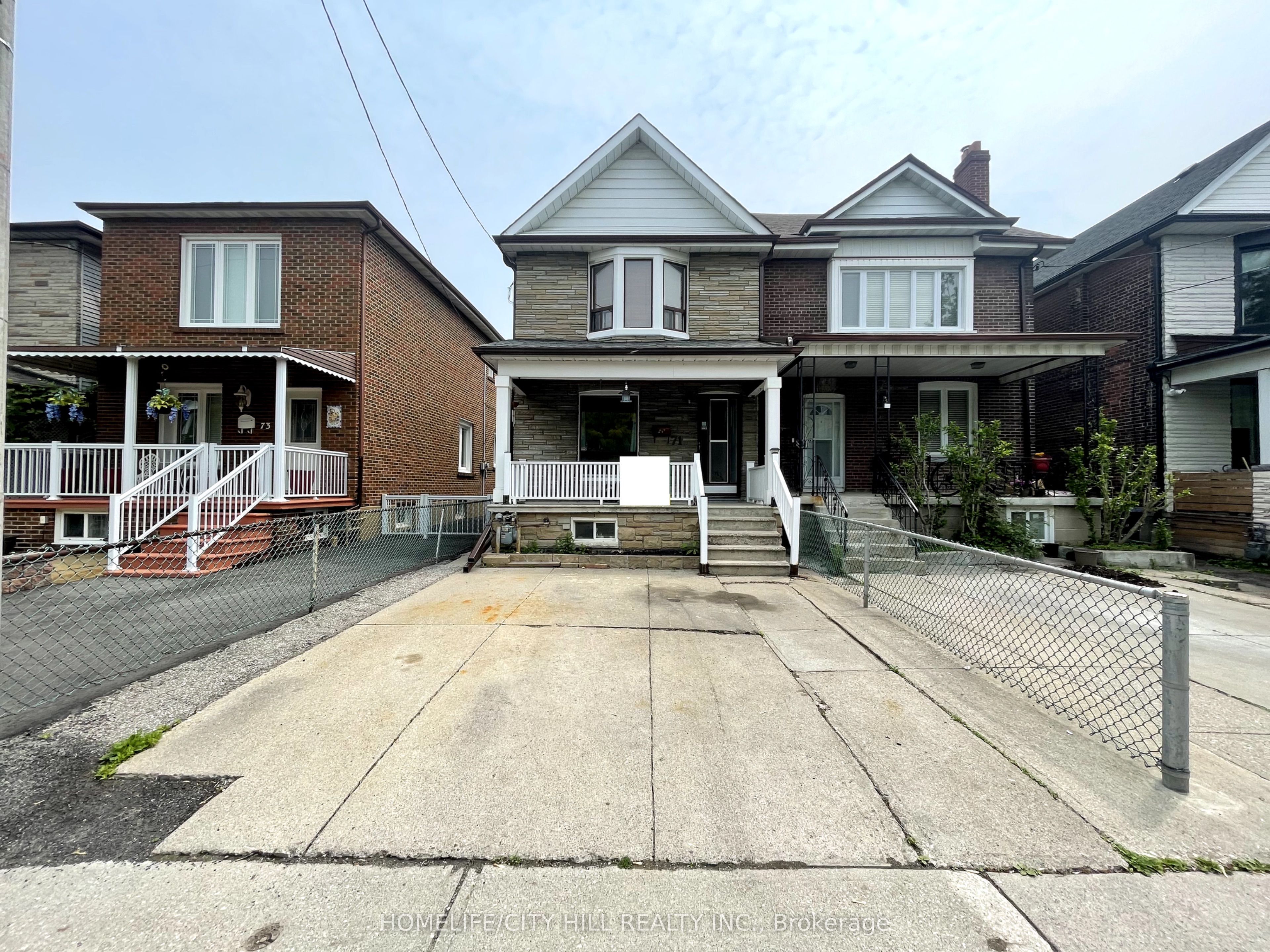 71 Russett Avenue Property Photo 1