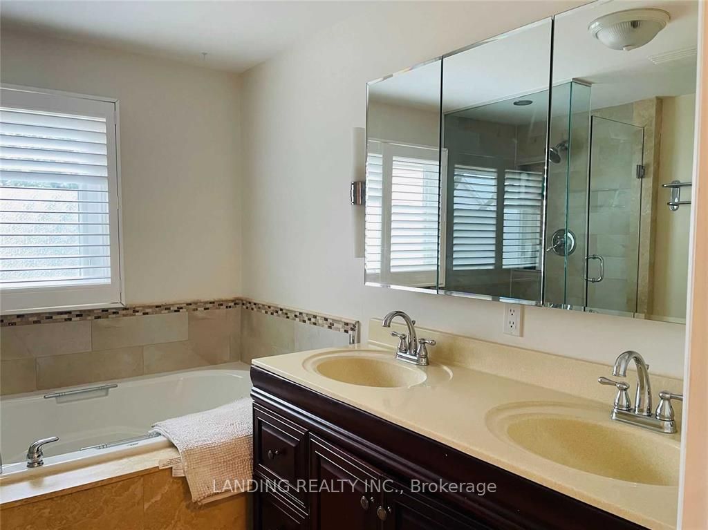 4263 Sugarbush Road Property Photo 6