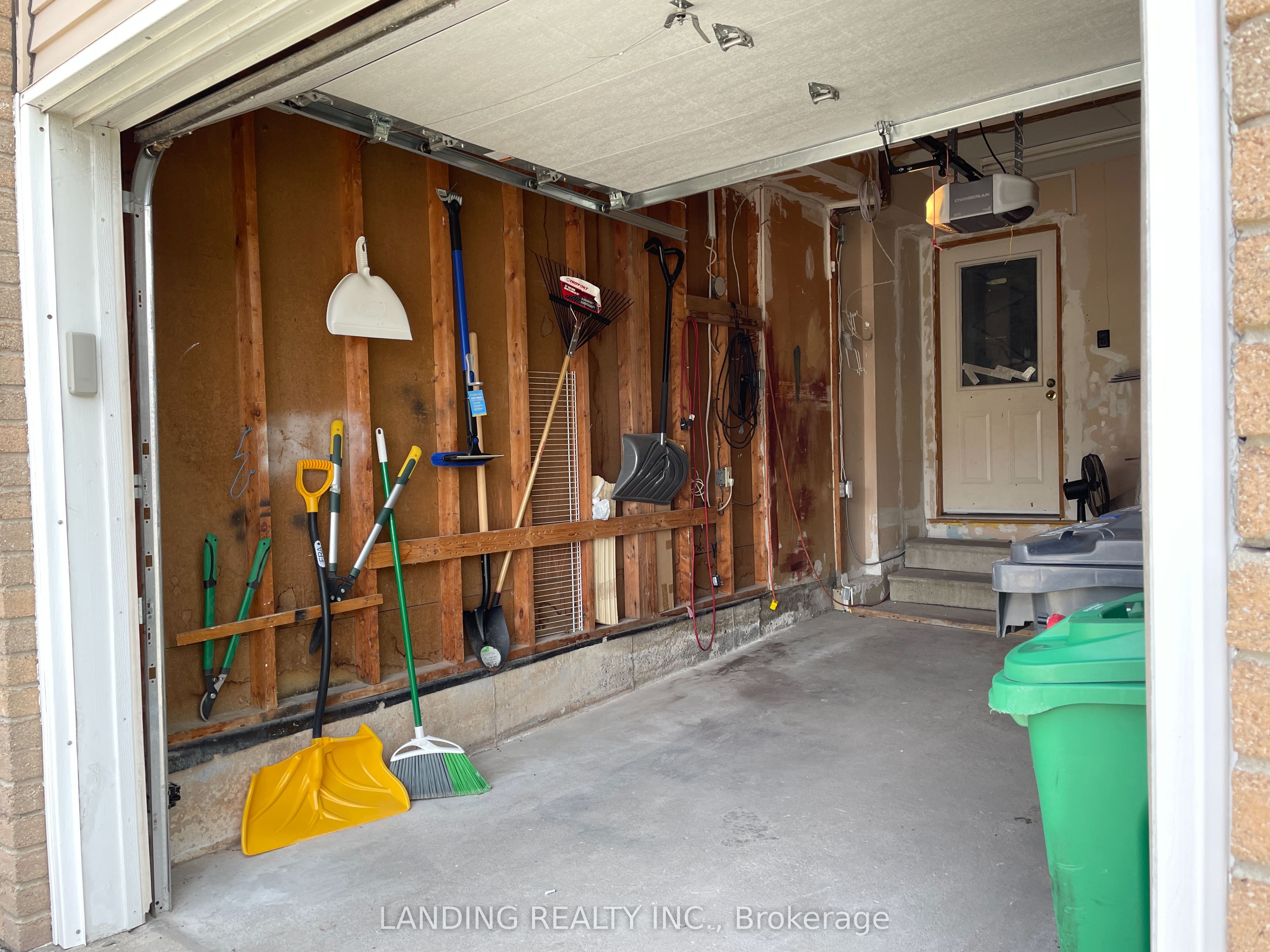 4263 Sugarbush Road Property Photo 14