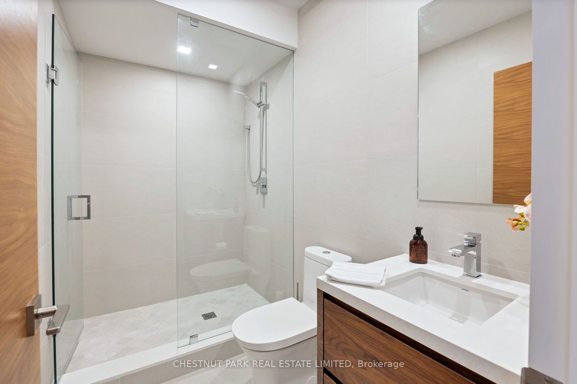2121 Harvest Drive Property Photo 38