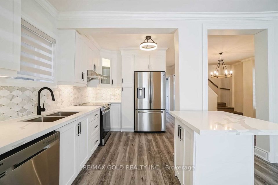 4 Adamson Street Property Photo