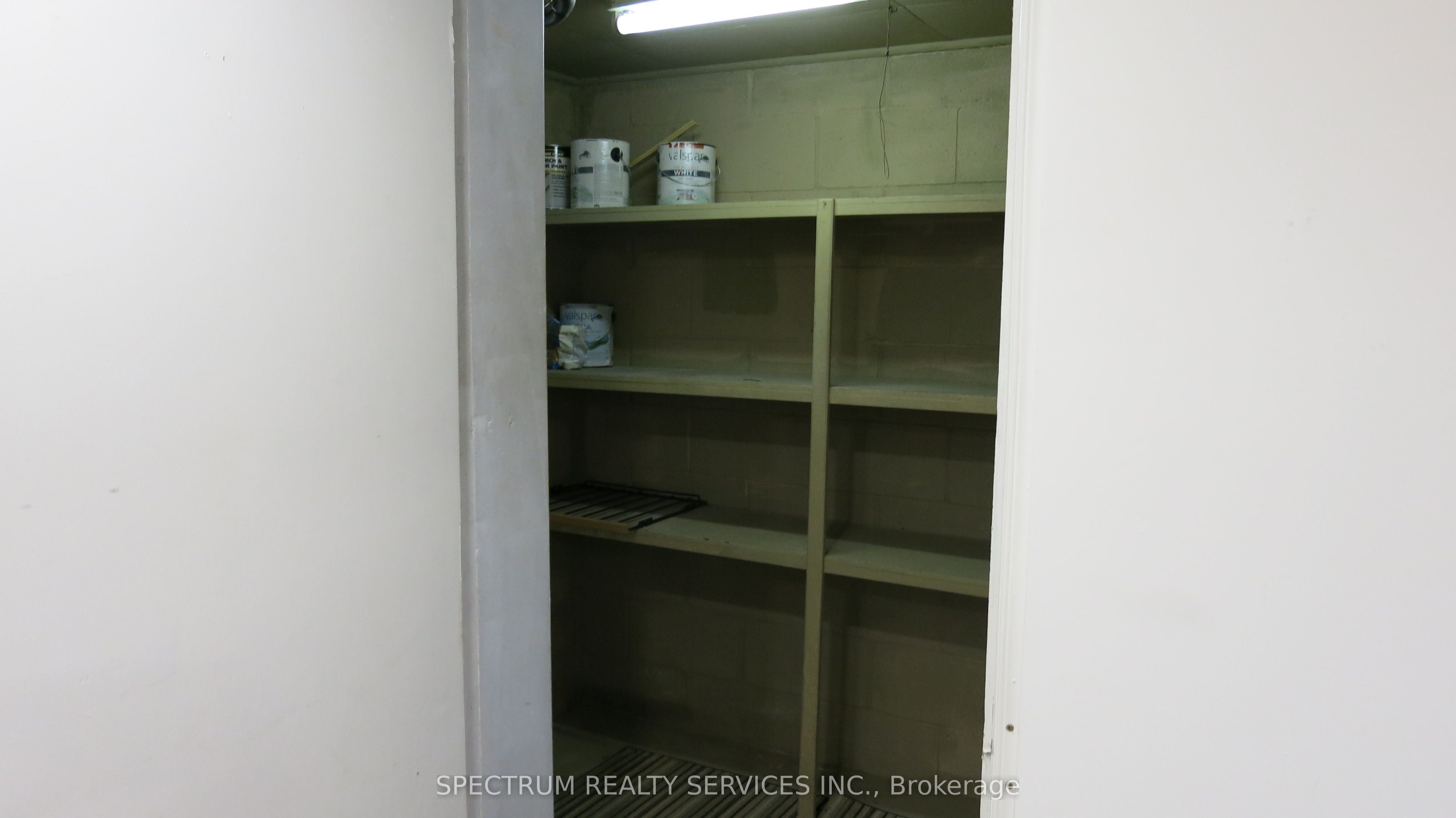 639 Third Street Bsmt Property Photo 10