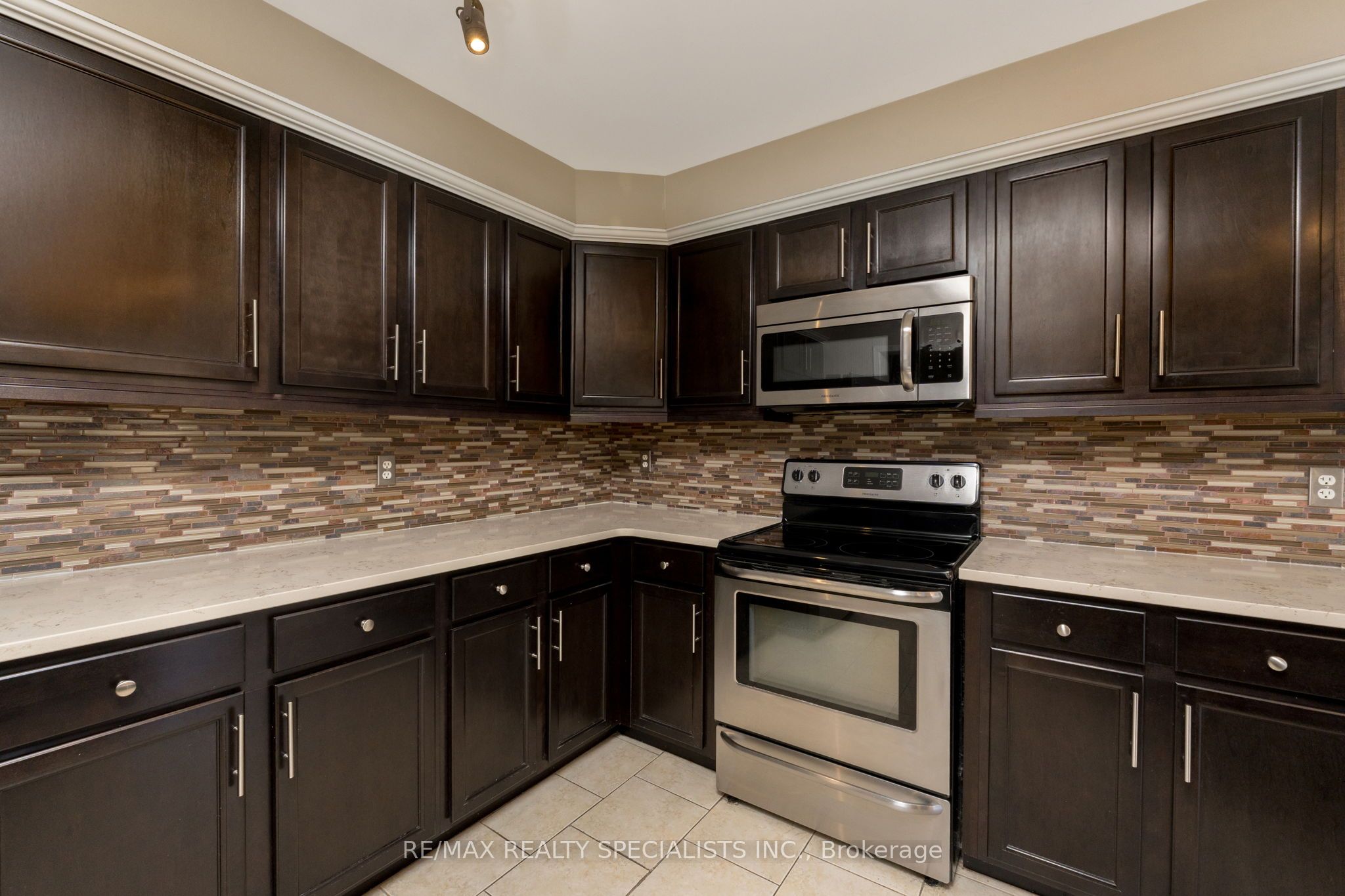 4 Bonnette Street Property Photo 9