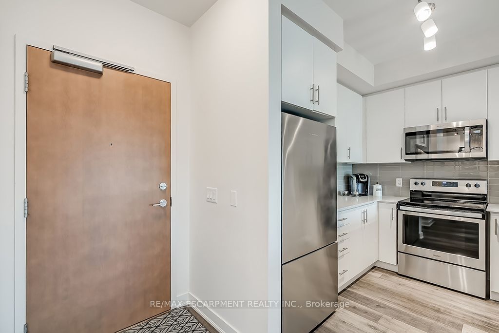 #502 - 320 Plains Road Property Photo 8