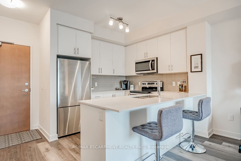 #502 - 320 Plains Road Property Photo 13
