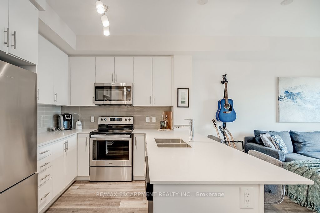 #502 - 320 Plains Road Property Photo 16