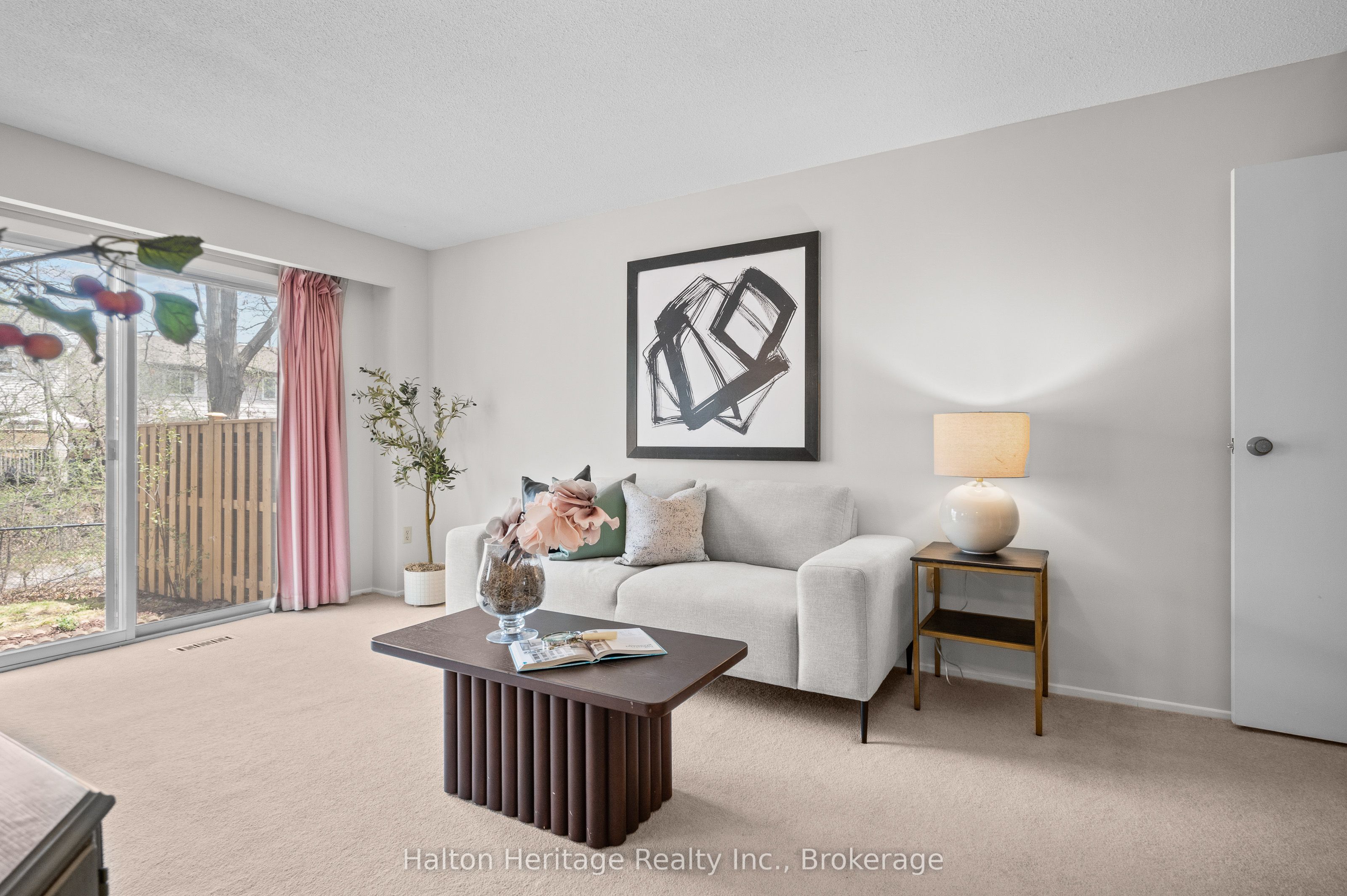 #71 - 1556 Lancaster Drive Property Photo 11