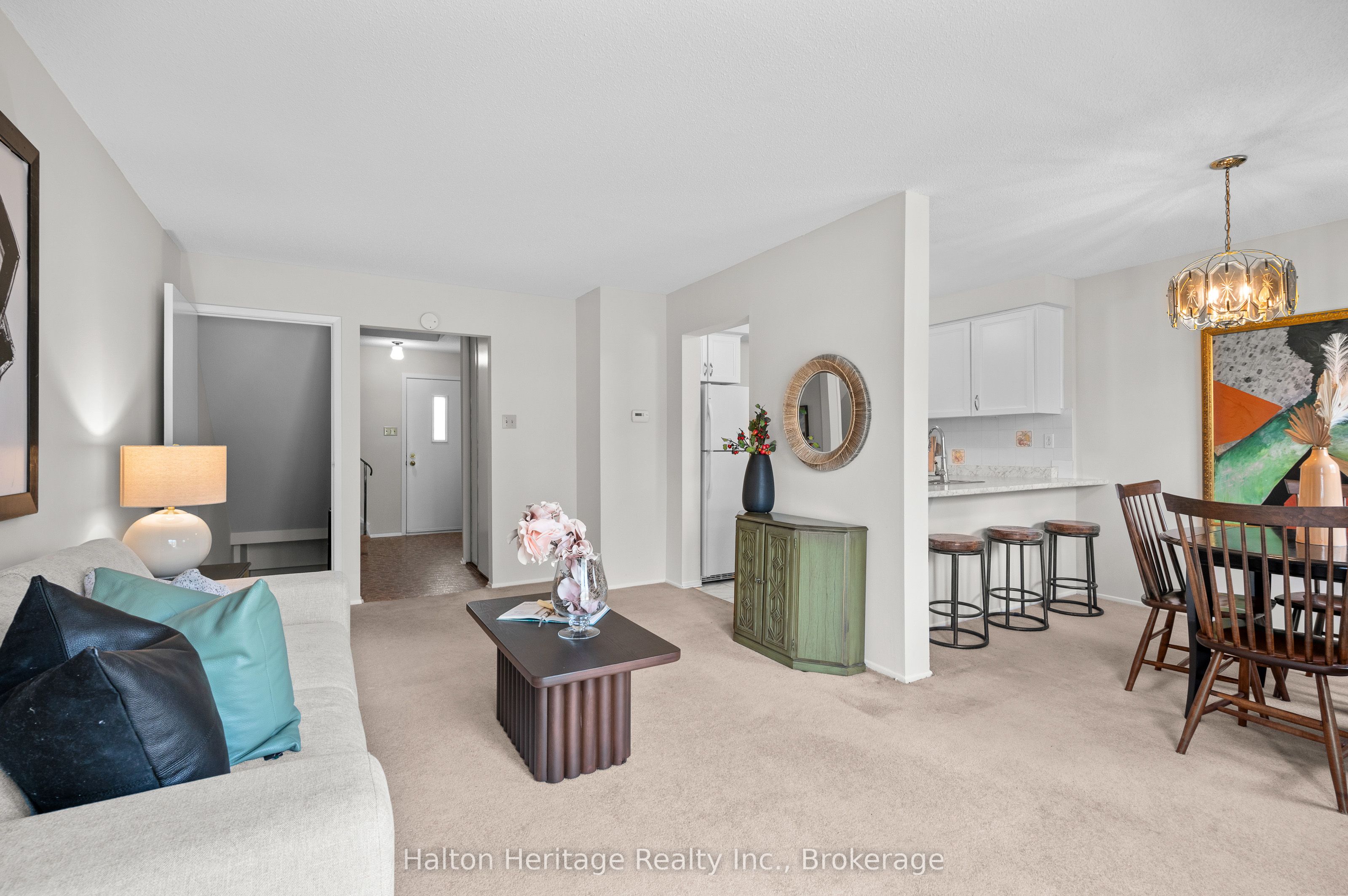 #71 - 1556 Lancaster Drive Property Photo 14