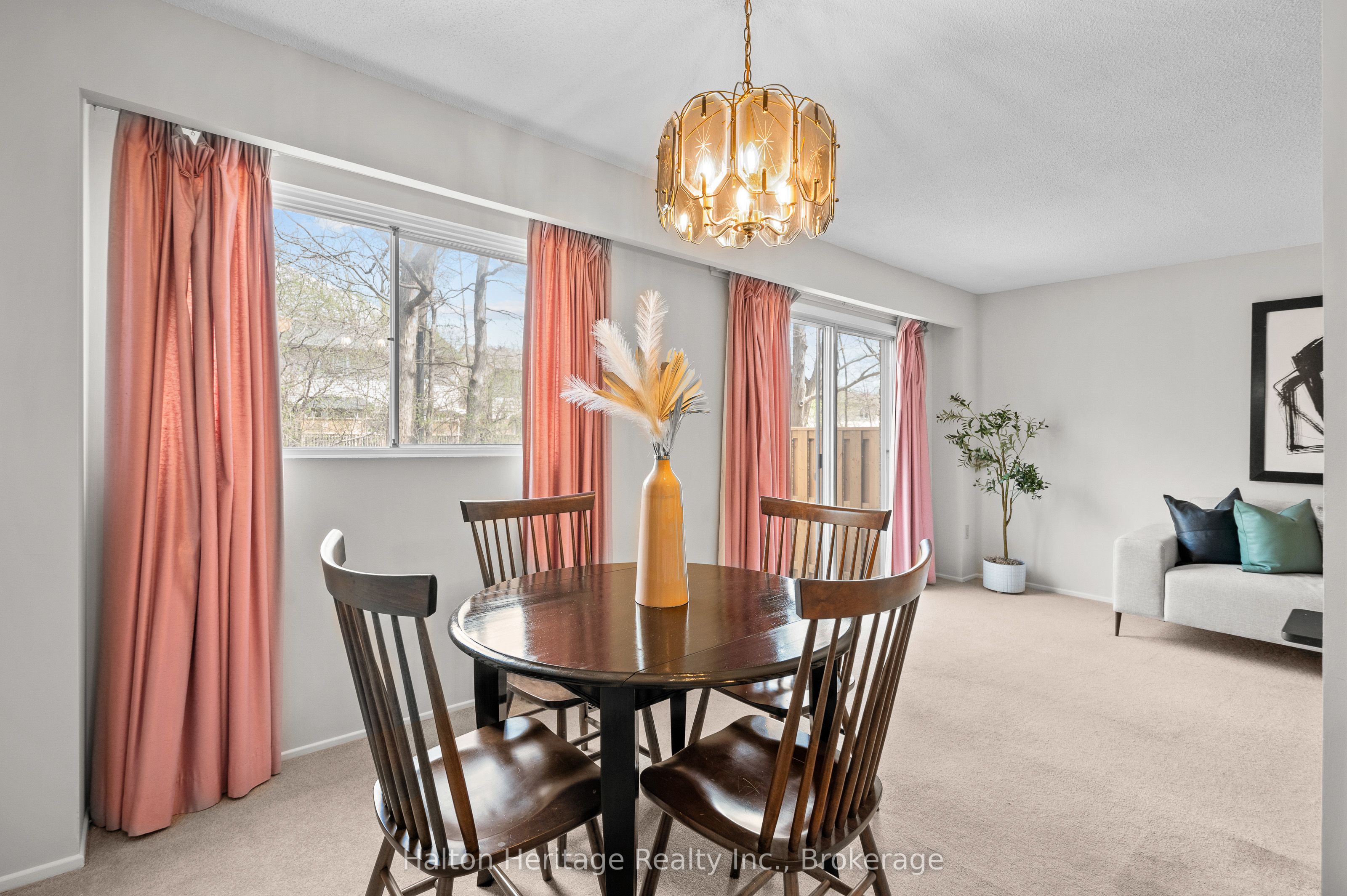 #71 - 1556 Lancaster Drive Property Photo 17