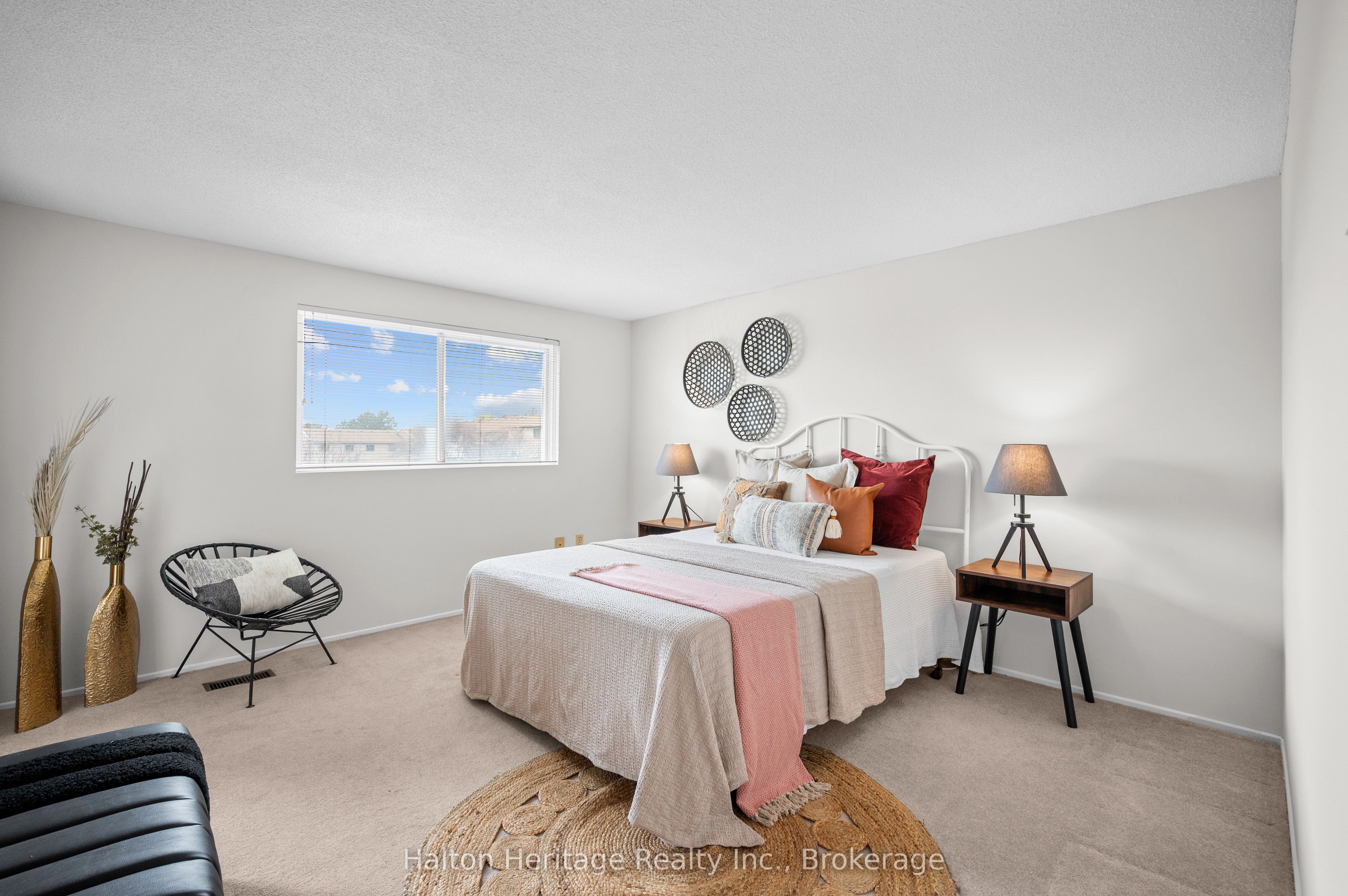 #71 - 1556 Lancaster Drive Property Photo 25