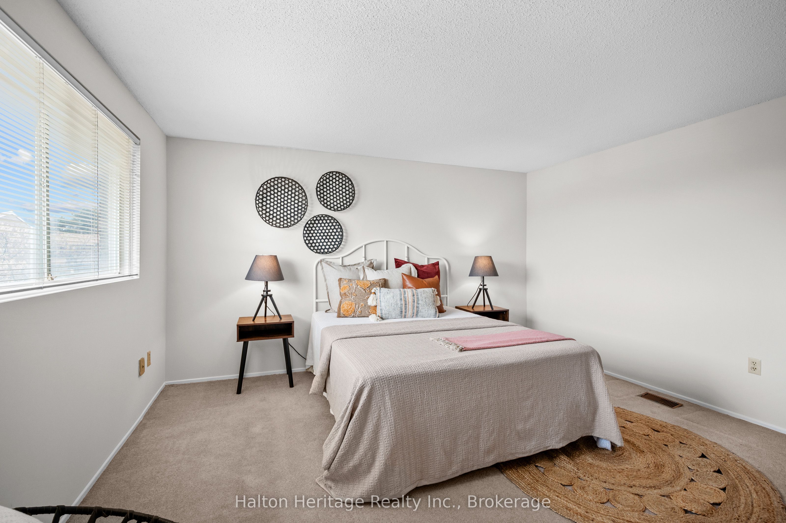#71 - 1556 Lancaster Drive Property Photo 27