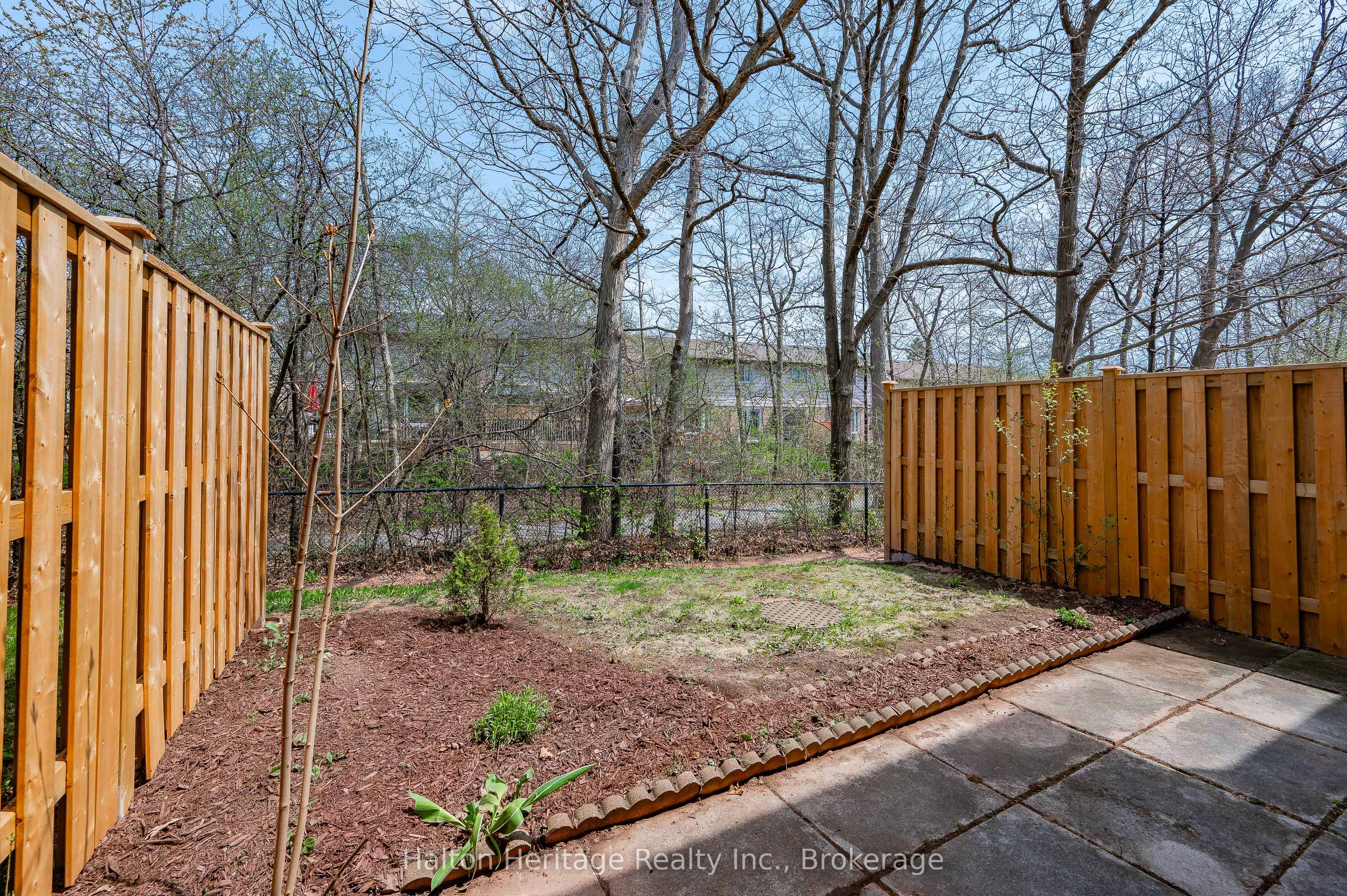 #71 - 1556 Lancaster Drive Property Photo 44