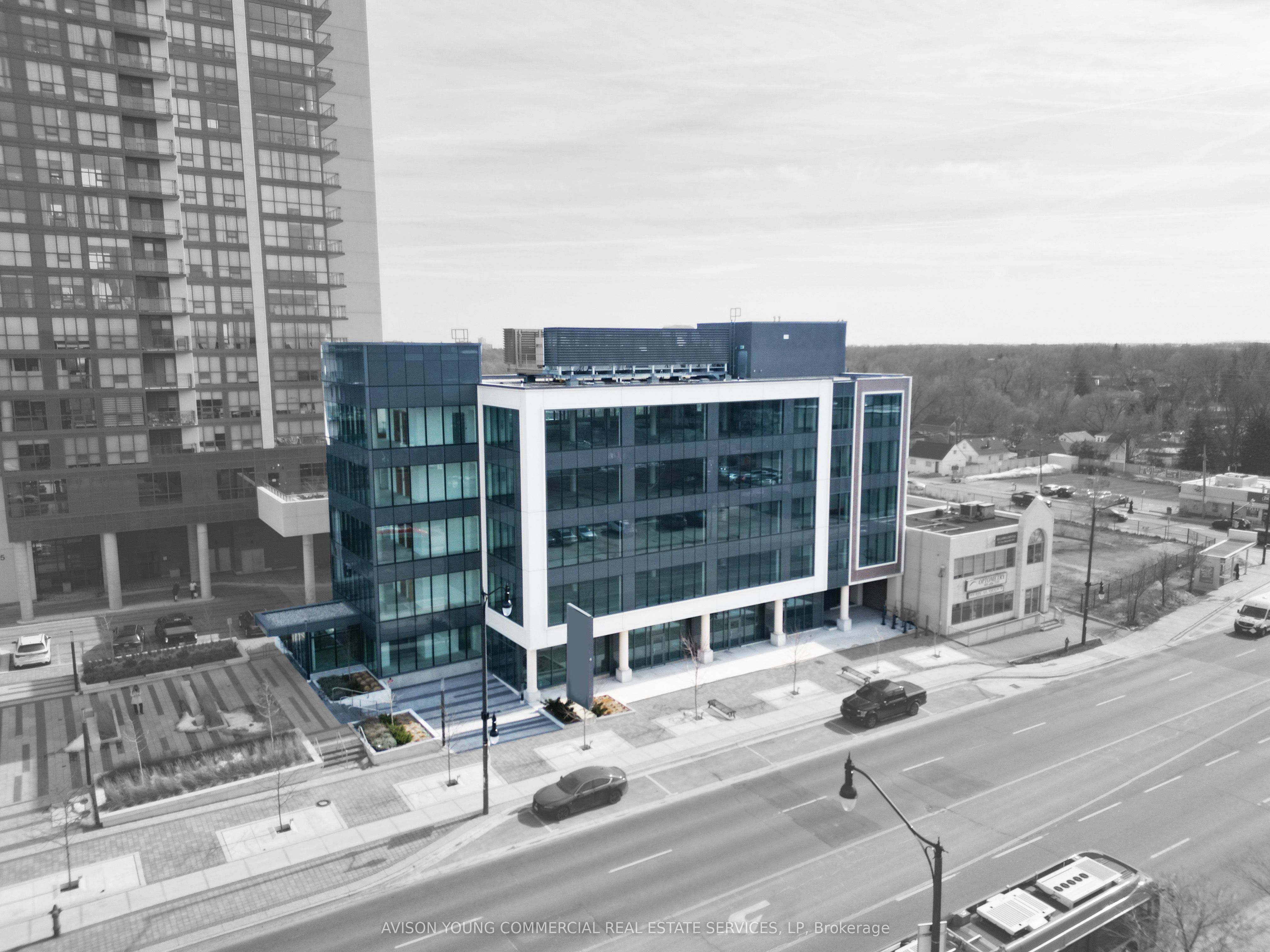 145 Queen St E Property Photo 2