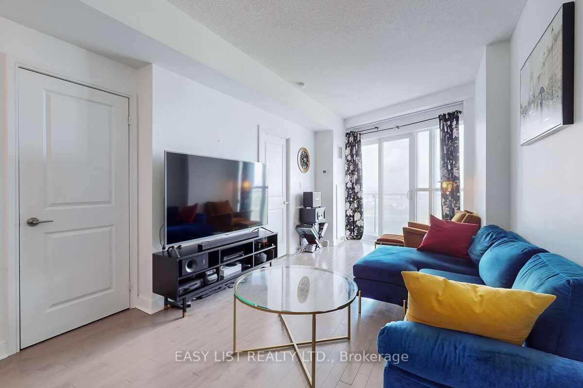 50 Absolute Avenue 3801 Property Photo 2