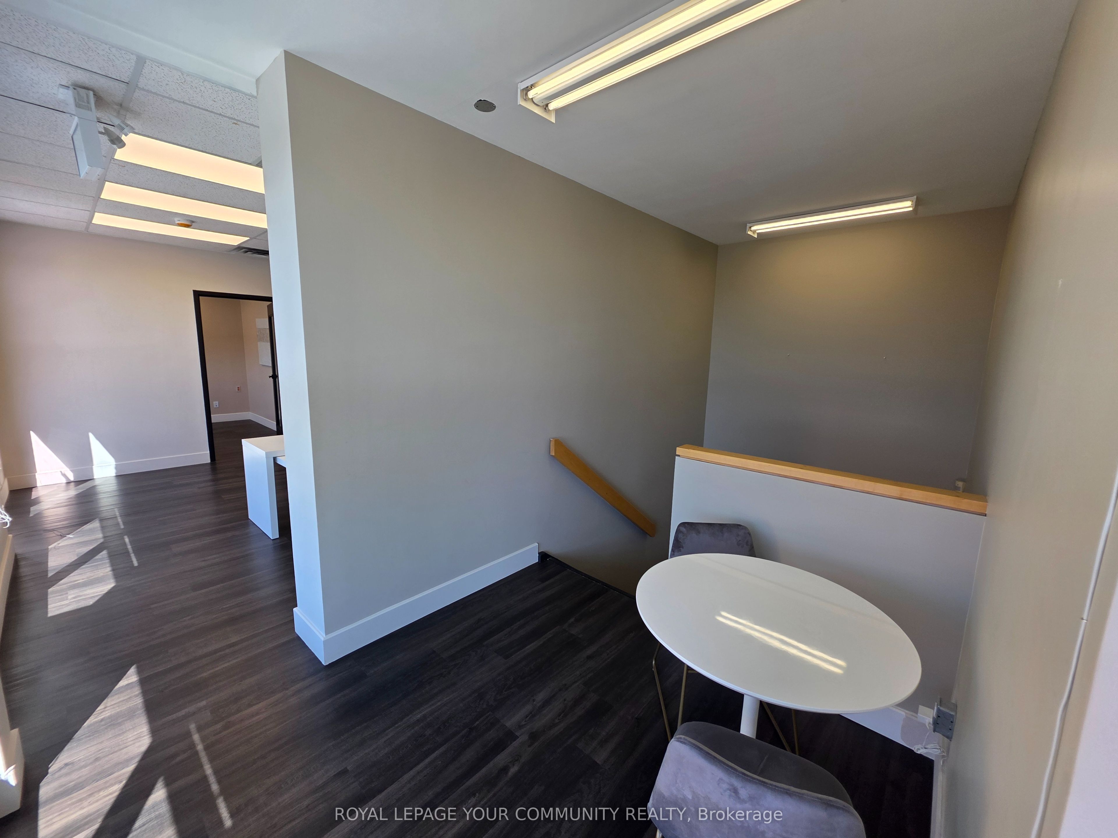 2155 Dunwin Drive Dr 31-32 Property Photo 10