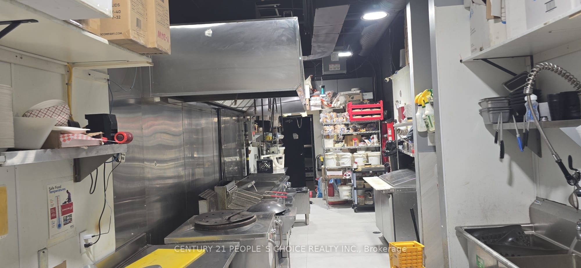3920 Eglinton Avenue W 33 Property Photo 8