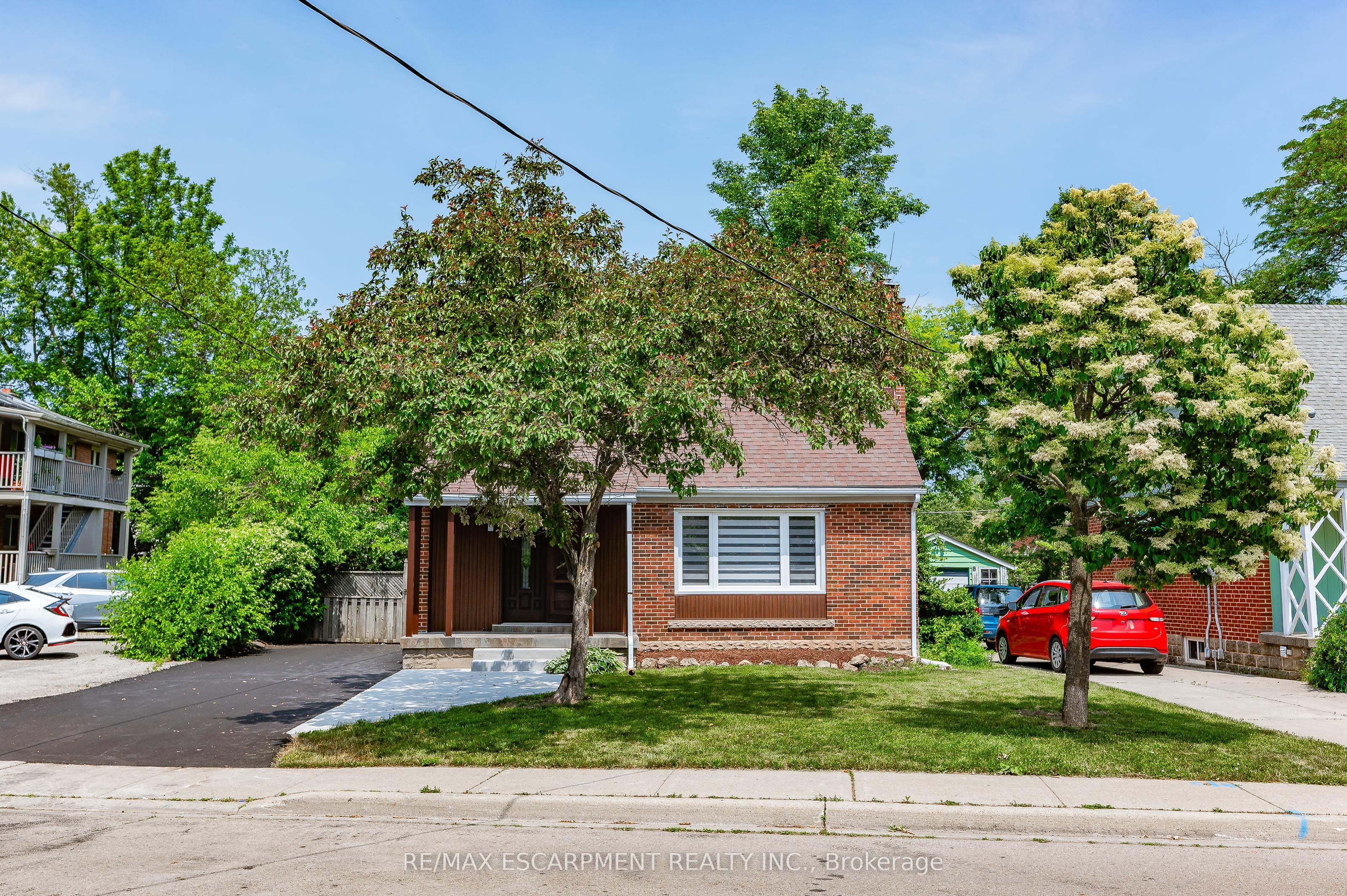 723 Hager Avenue B Property Photo 13