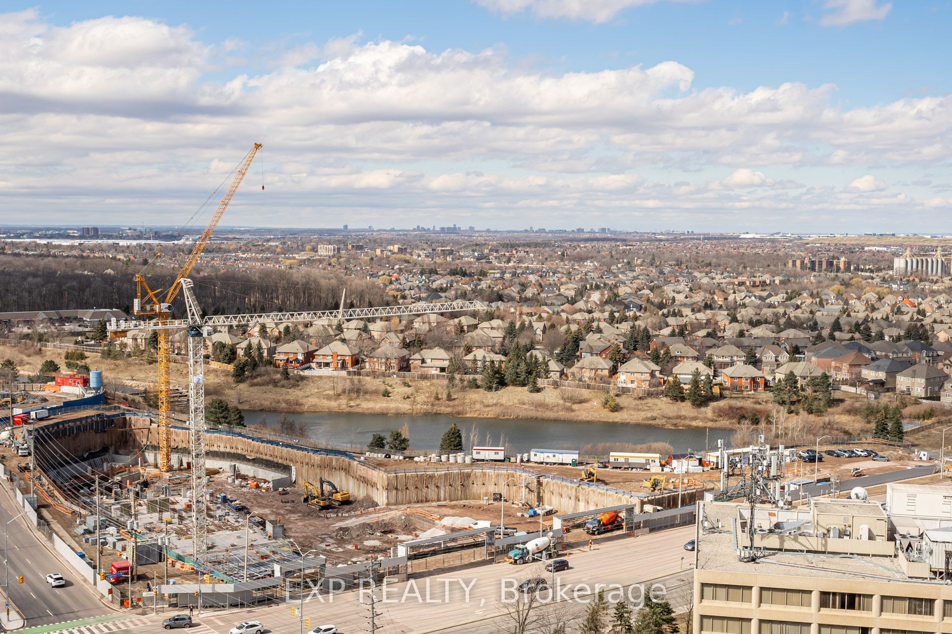2520 Eglinton Avenue W 1514 Property Photo 8