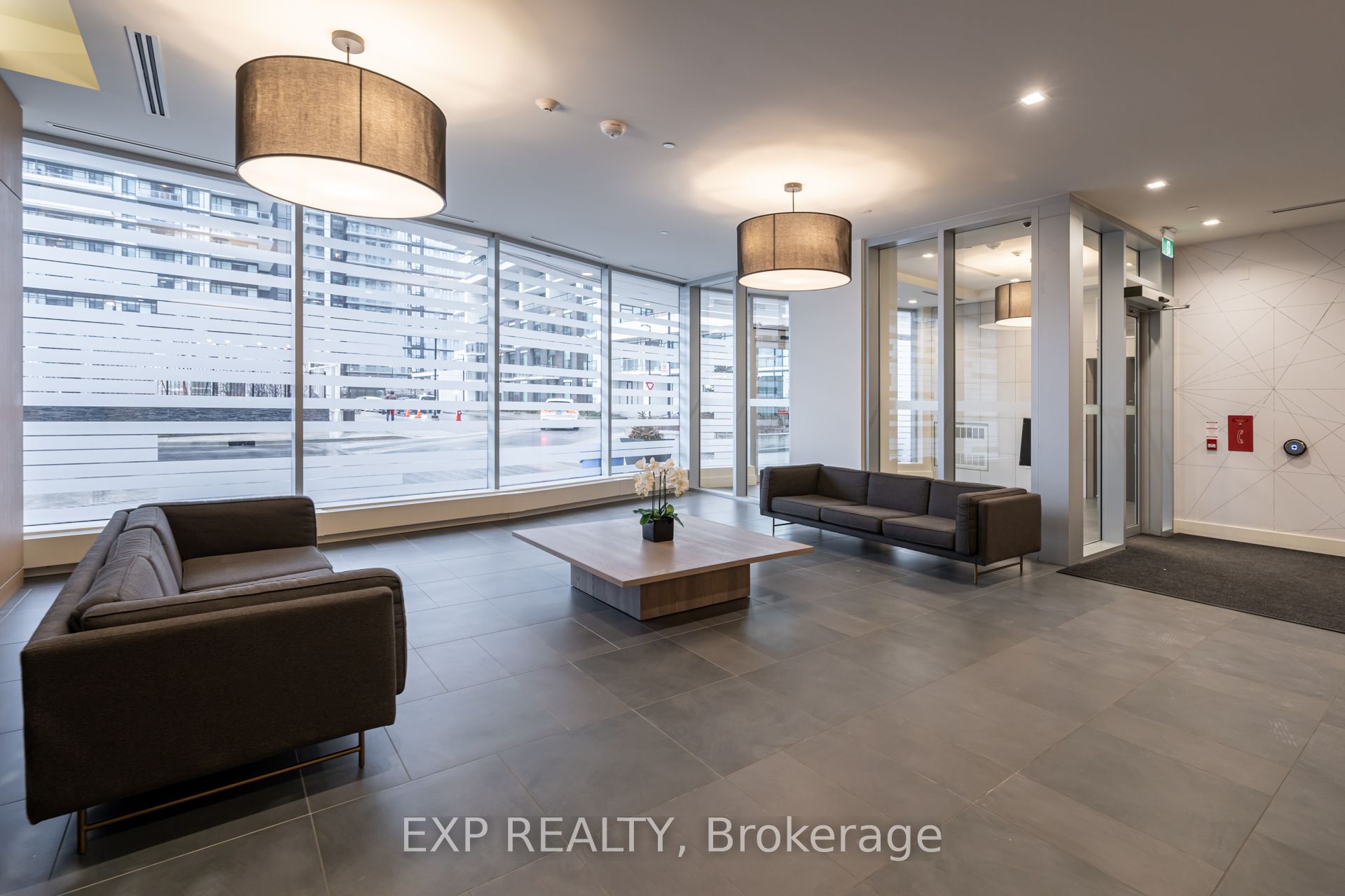 2520 Eglinton Avenue W 1514 Property Photo 9