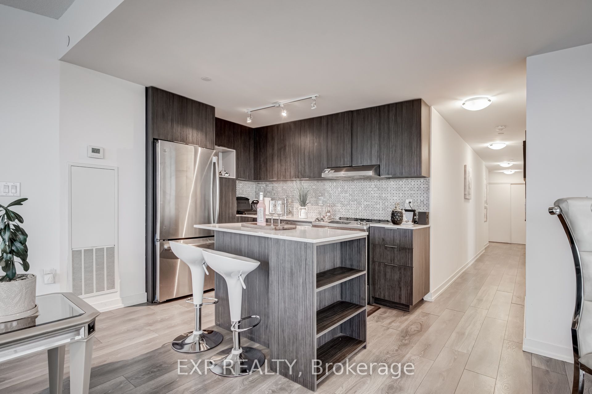 2520 Eglinton Avenue W 1514 Property Photo 14