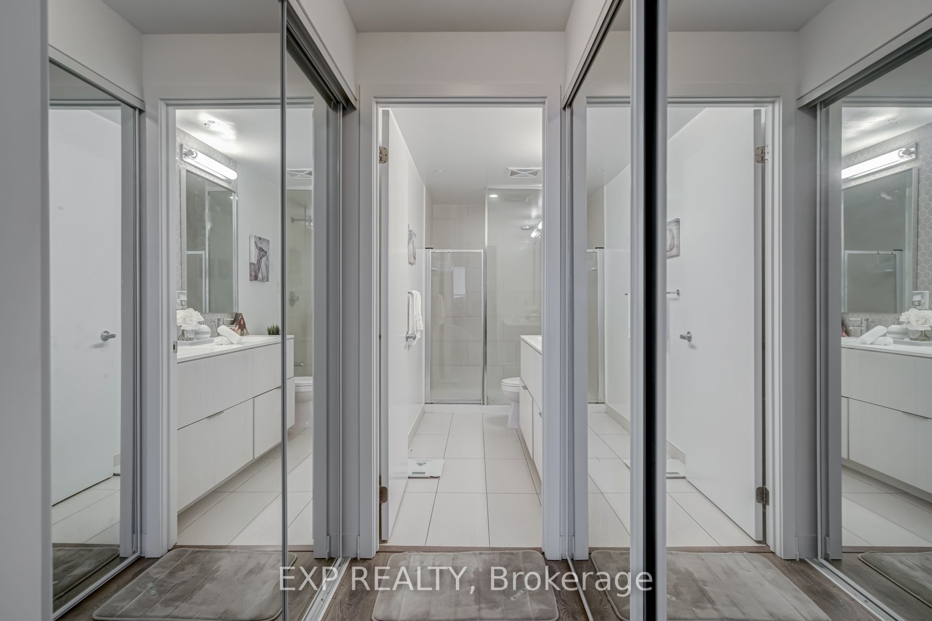 2520 Eglinton Avenue W 1514 Property Photo 19
