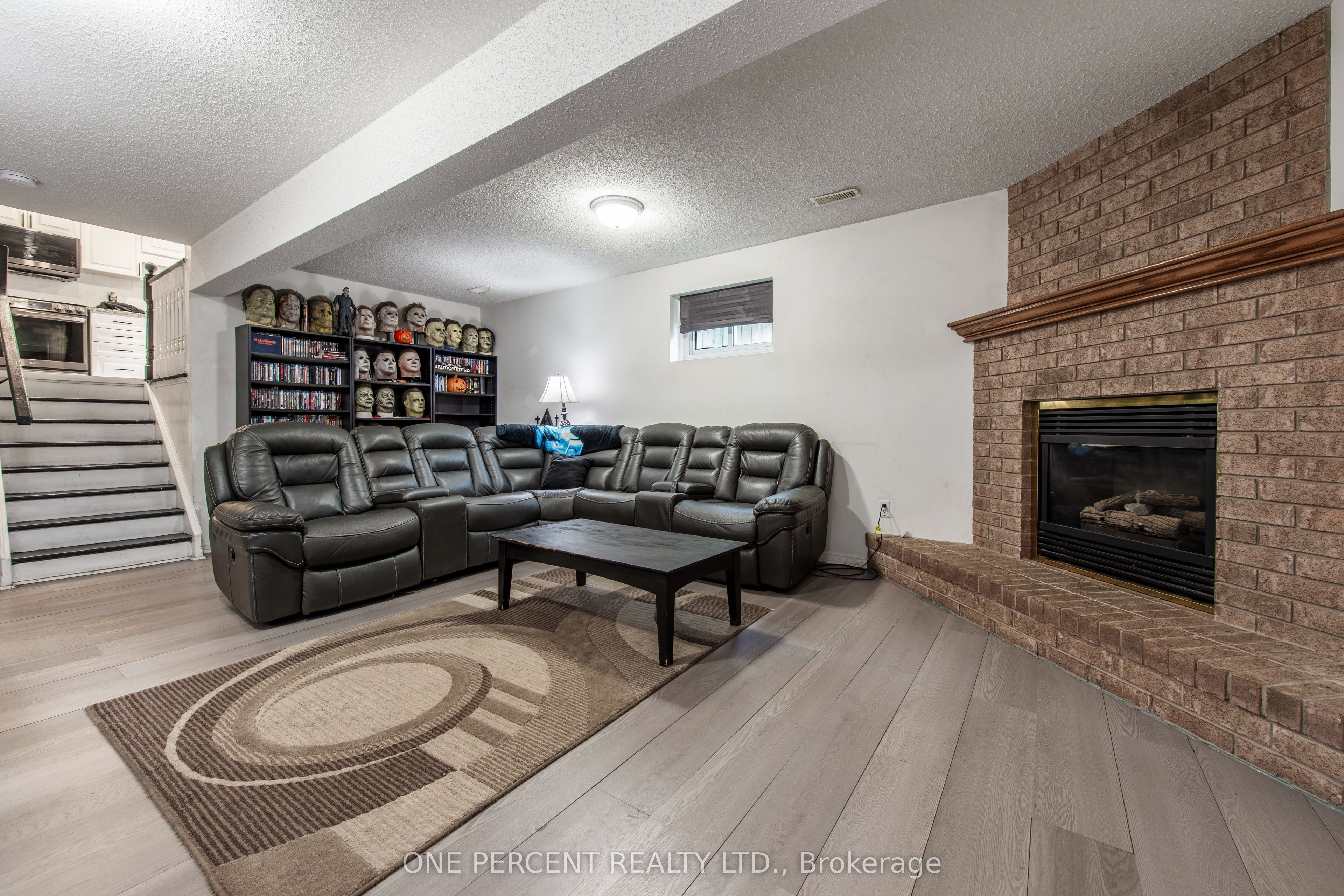 338 Adams Court Property Photo 20