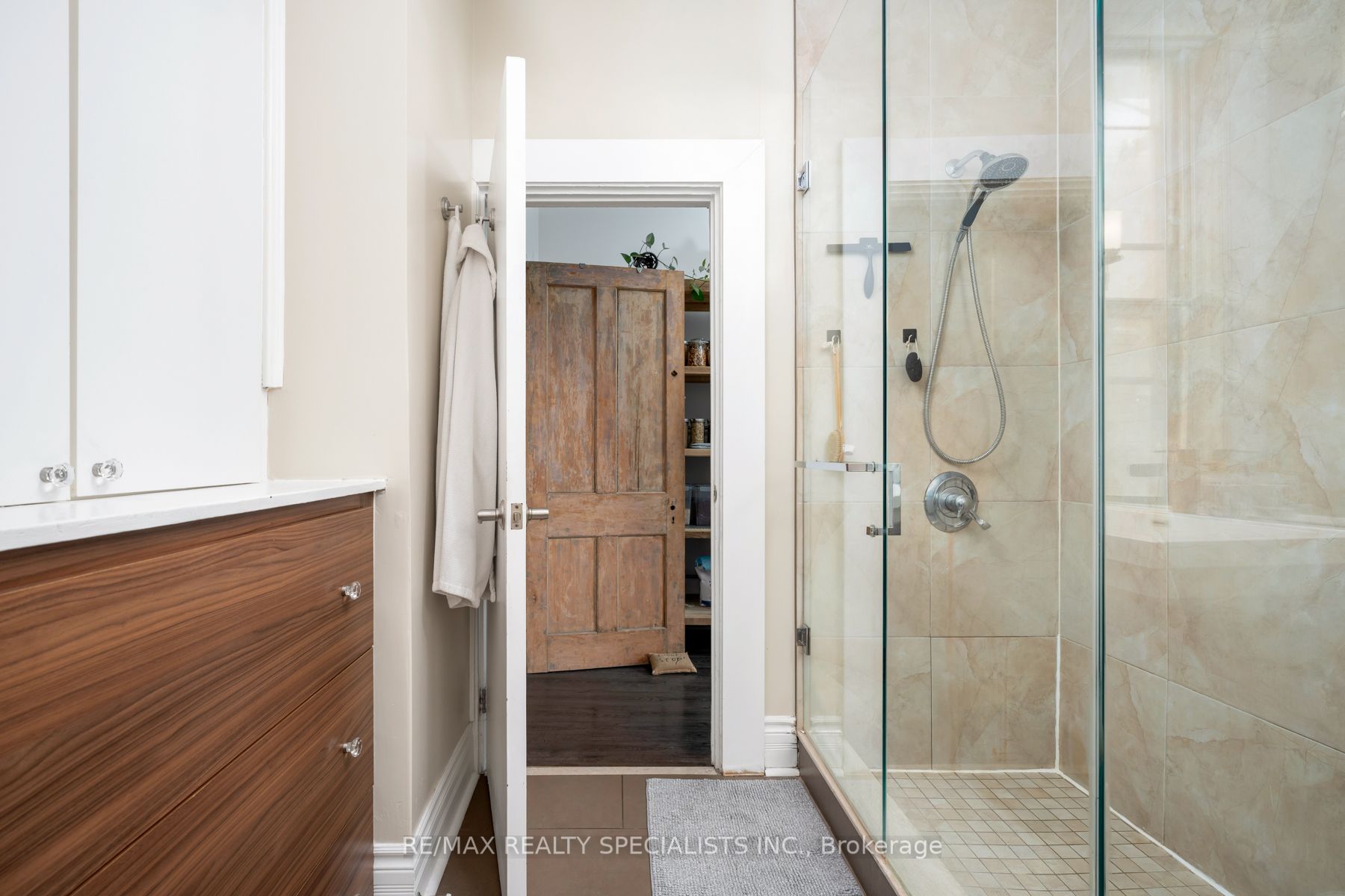 48 Leopold Street Property Photo 23