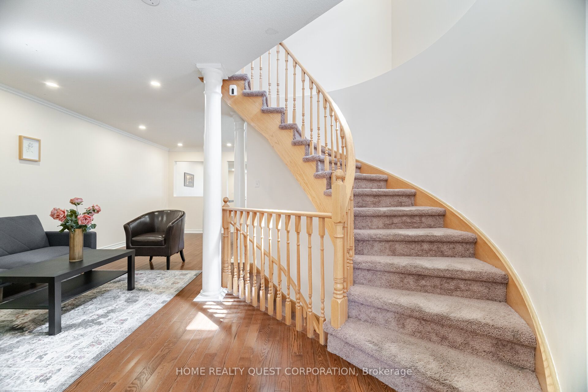 1322 Mowat Lane Property Photo 18