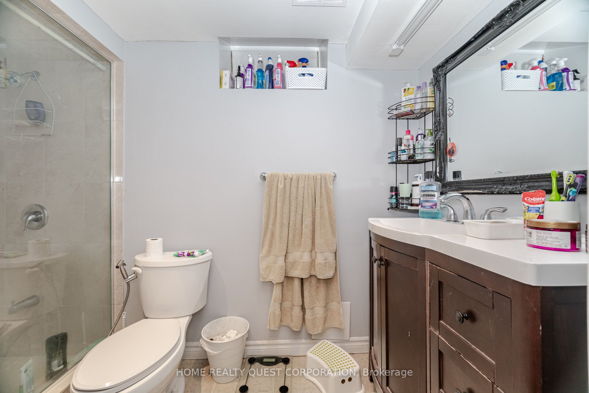 1322 Mowat Lane Property Photo 41
