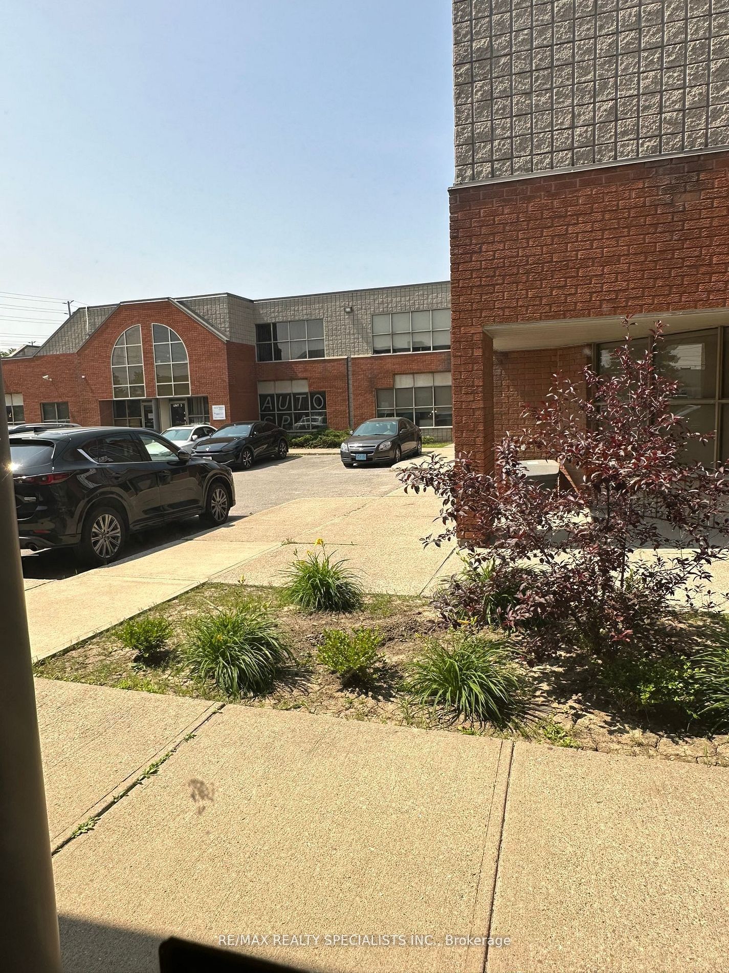 #10 (upper) - 7015 Tranmere Drive Property Photo 2