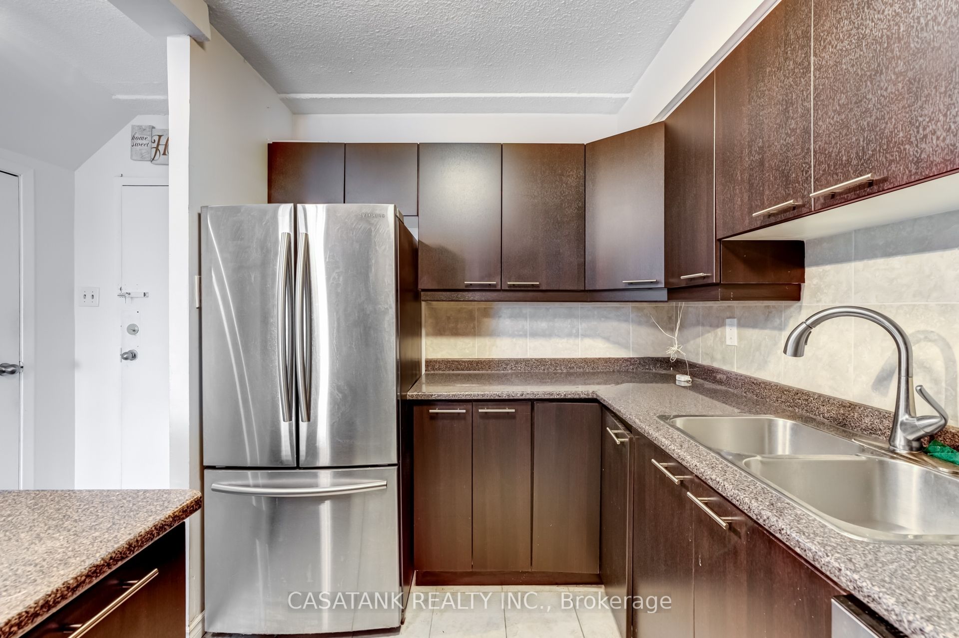 1050 Stainton Drive 308 Property Photo 5